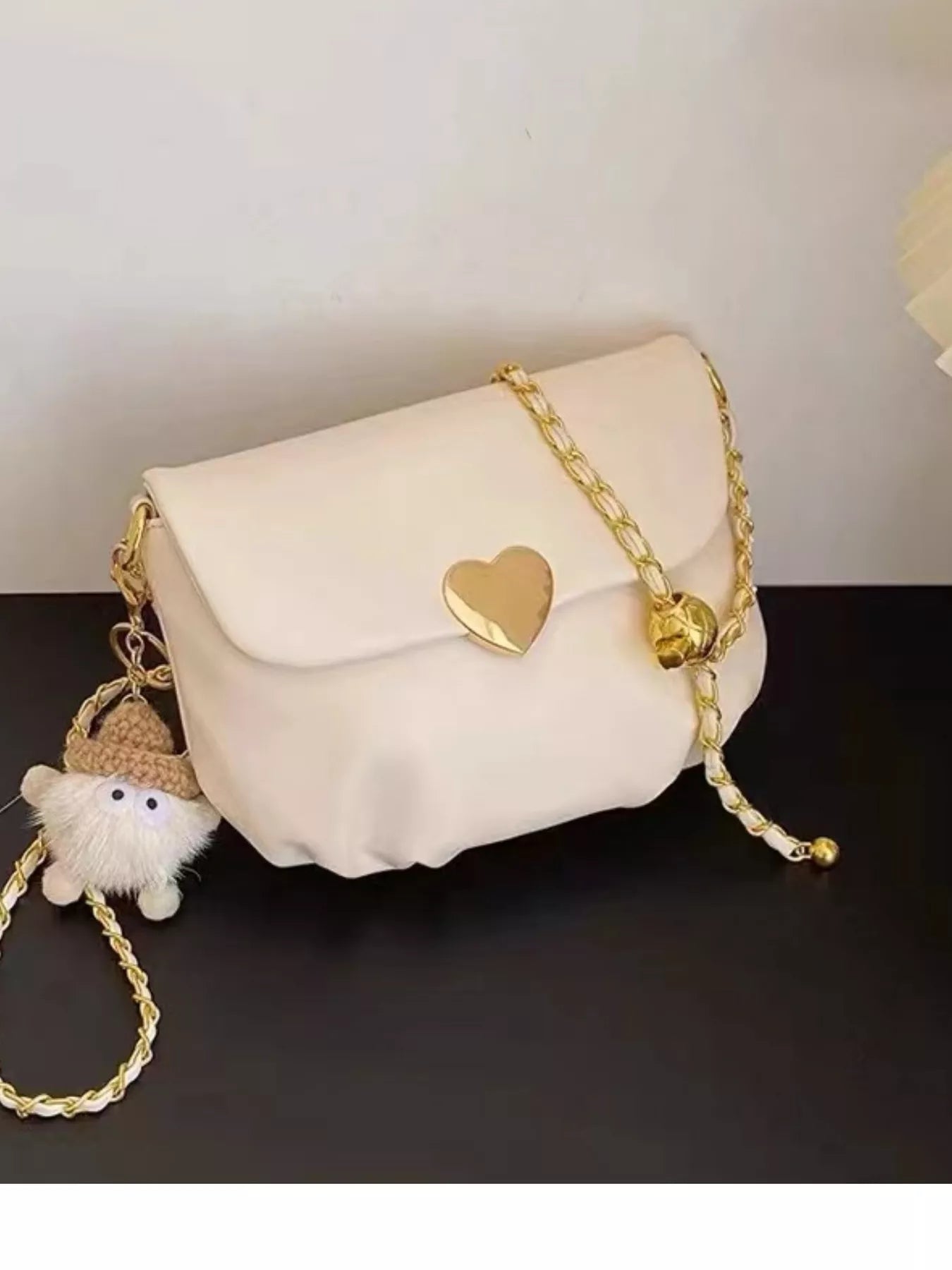 Heart Buckle Chain Crossbody Bag 