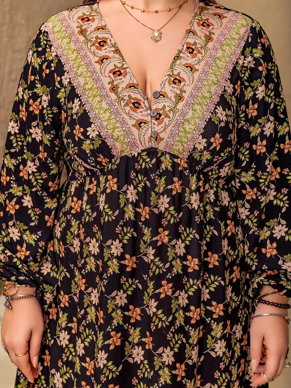 Plus Size Floral V-Neck Balloon Sleeve Dress 