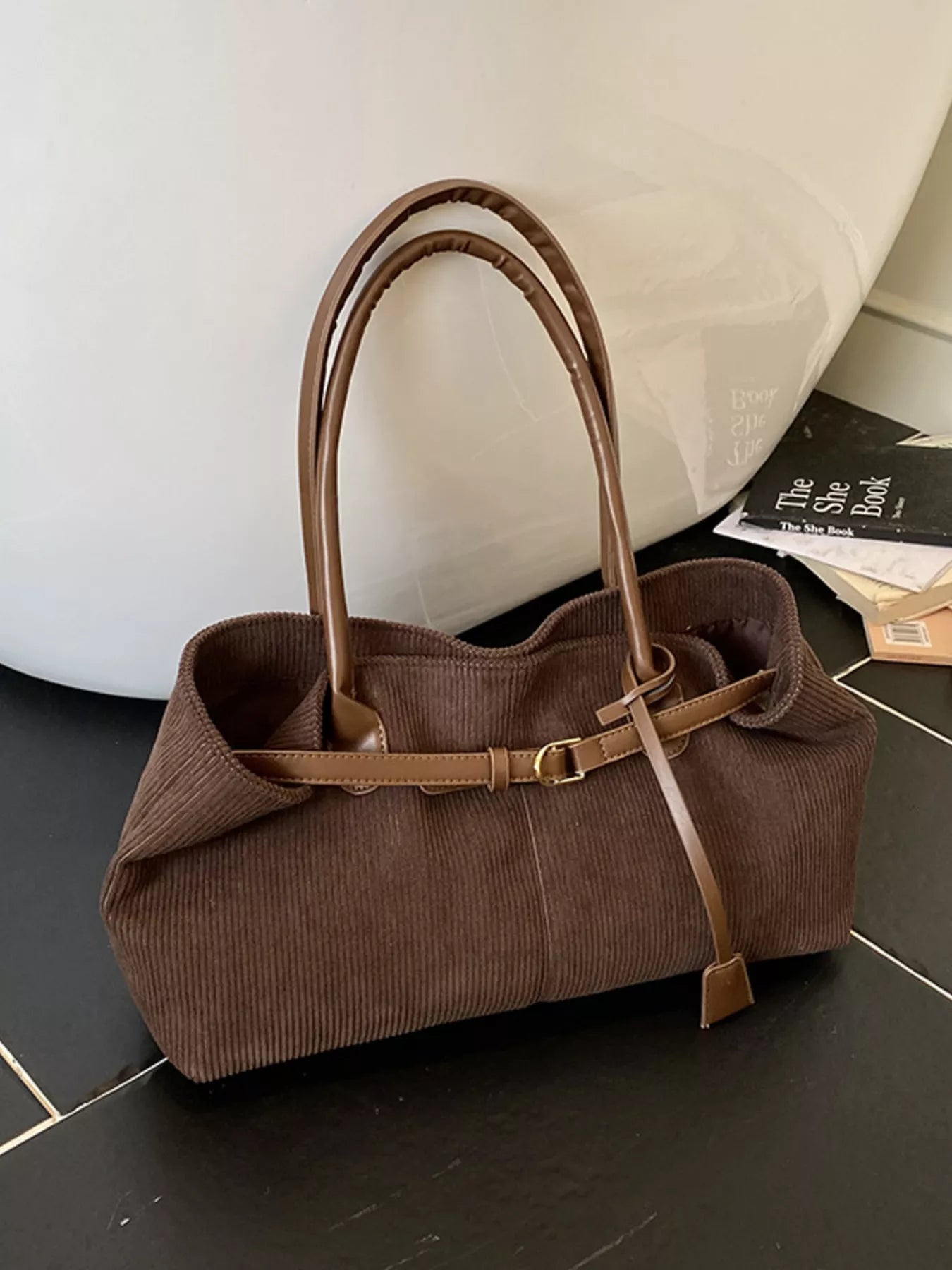 Buckle Decor Shoulder Bag 
