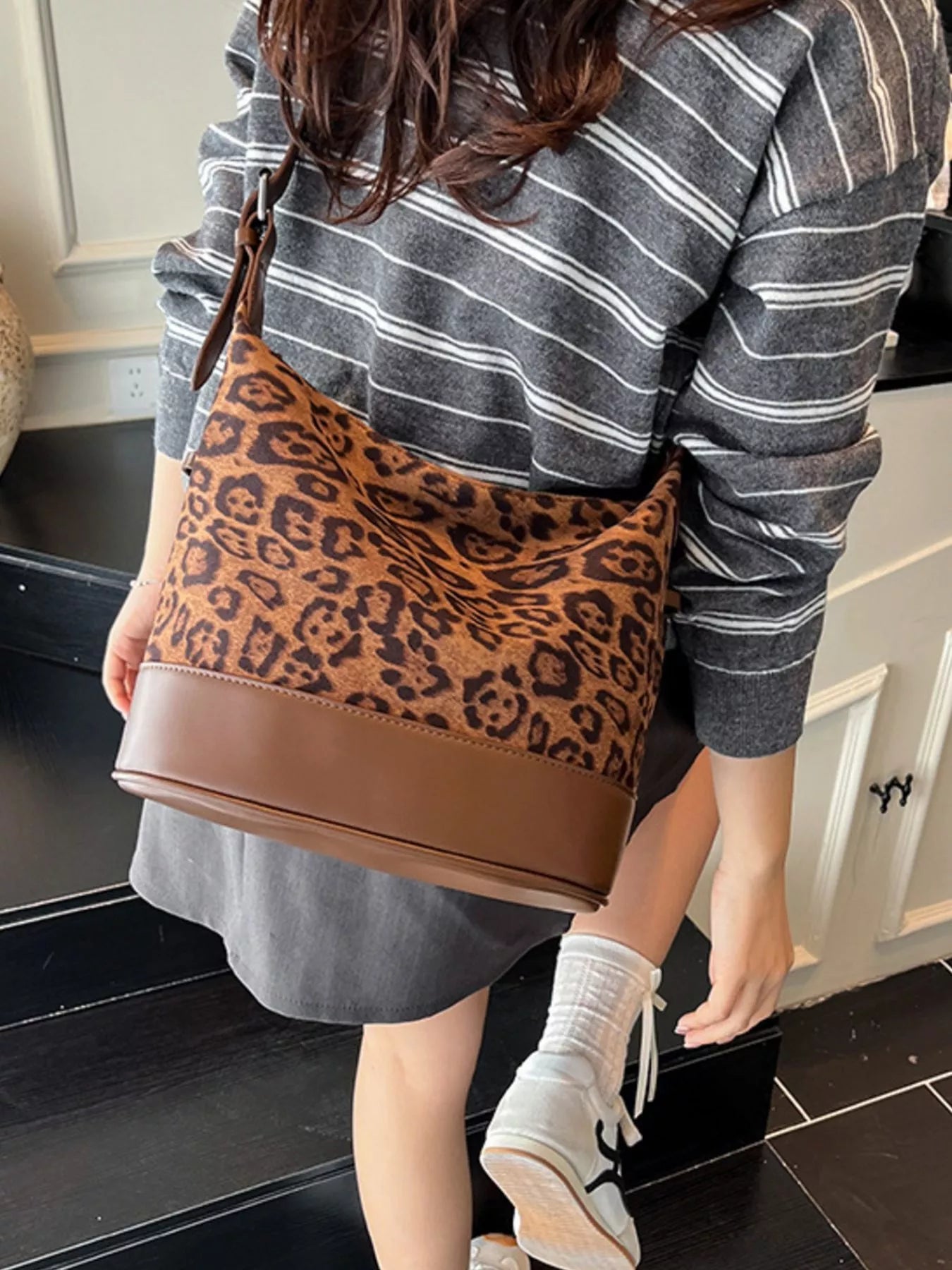 Adjustable Strap Tote Bag 