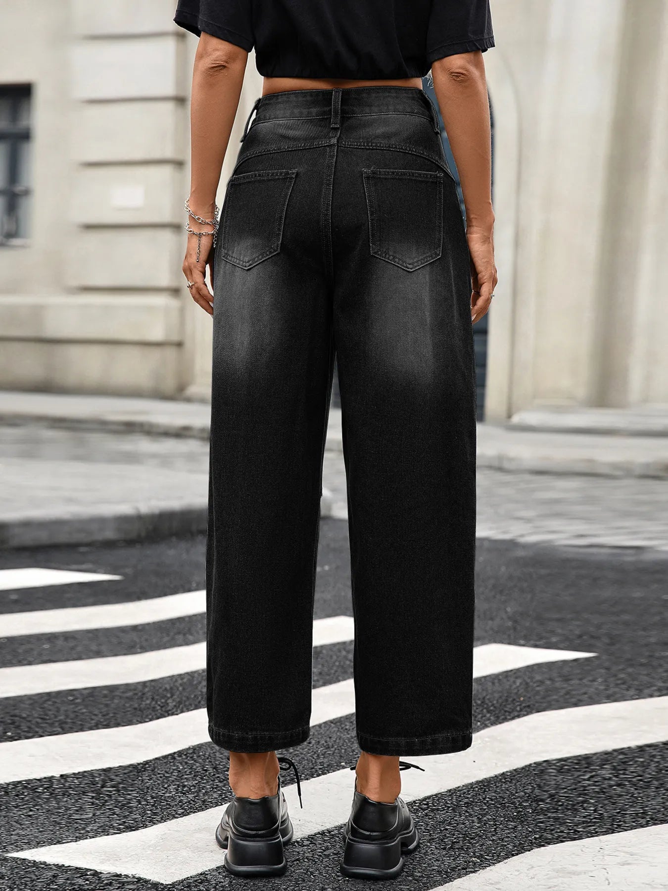 Wide Leg Jeans with Pockets 