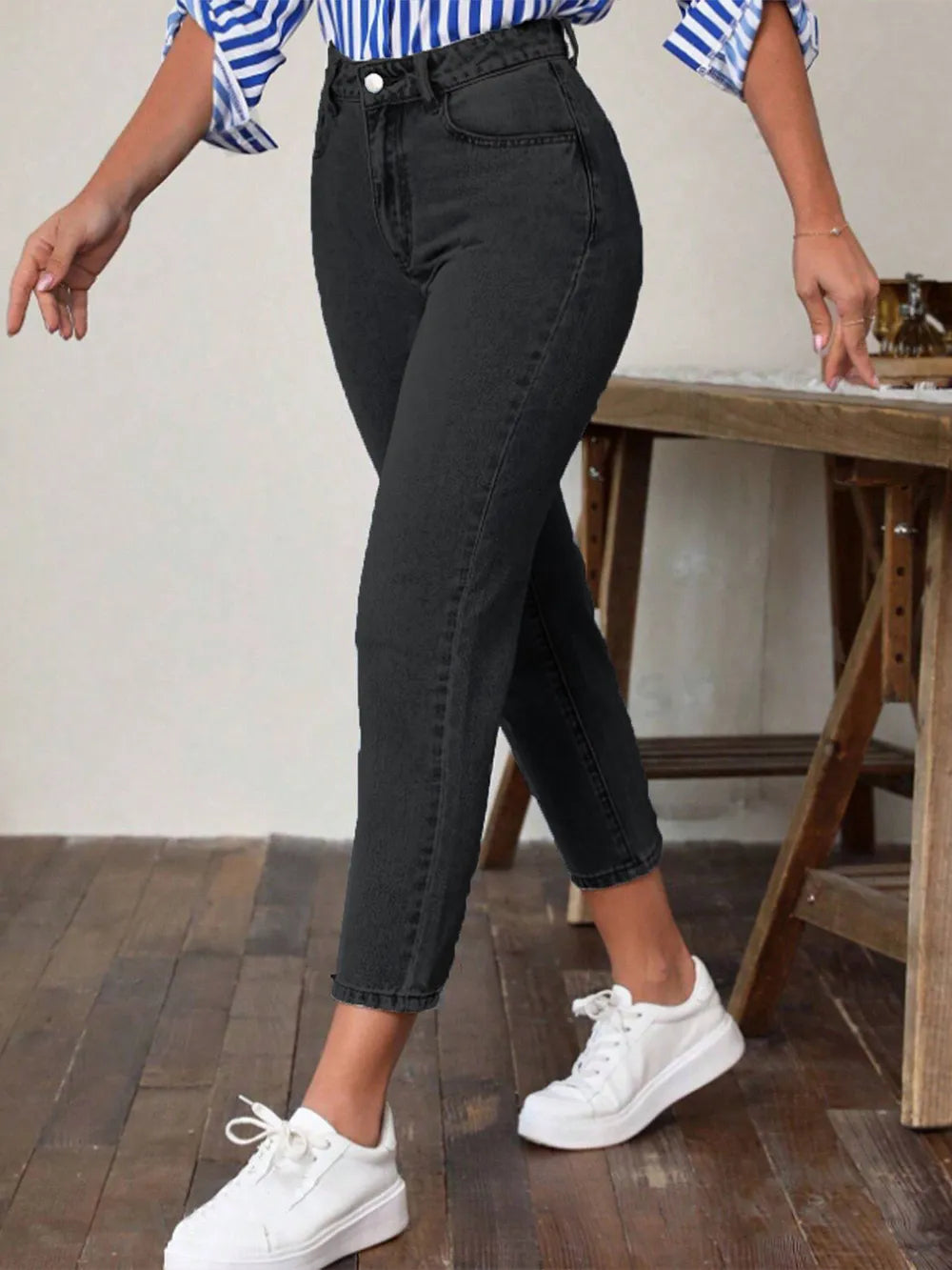 High Waist Jeans with Pockets 