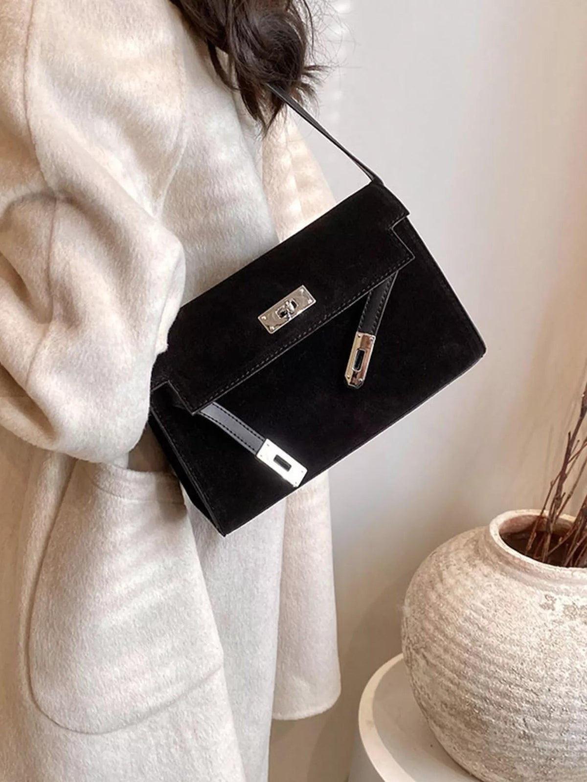 Solid Color Buckle Shoulder Bag 