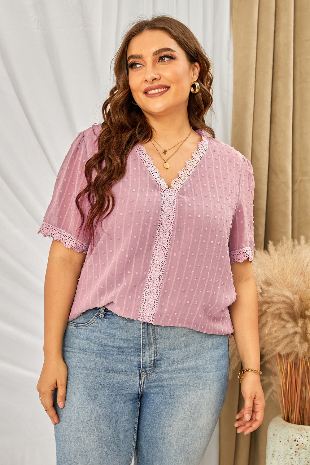 Plus Size Swiss Dot Spliced Lace V-Neck Blouse 