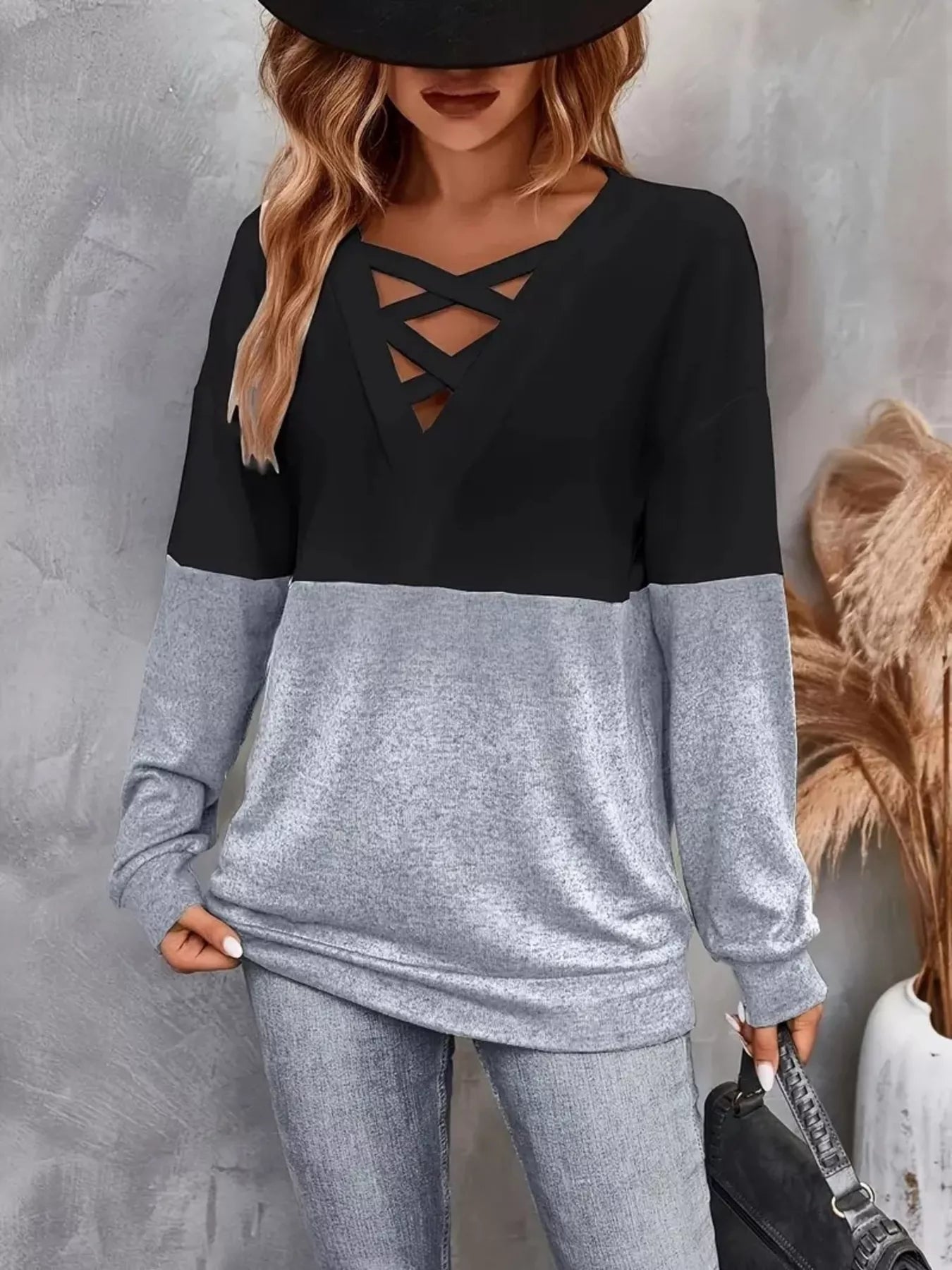 Crisscross V-Neck Color Block Long Sleeve T-Shirt 