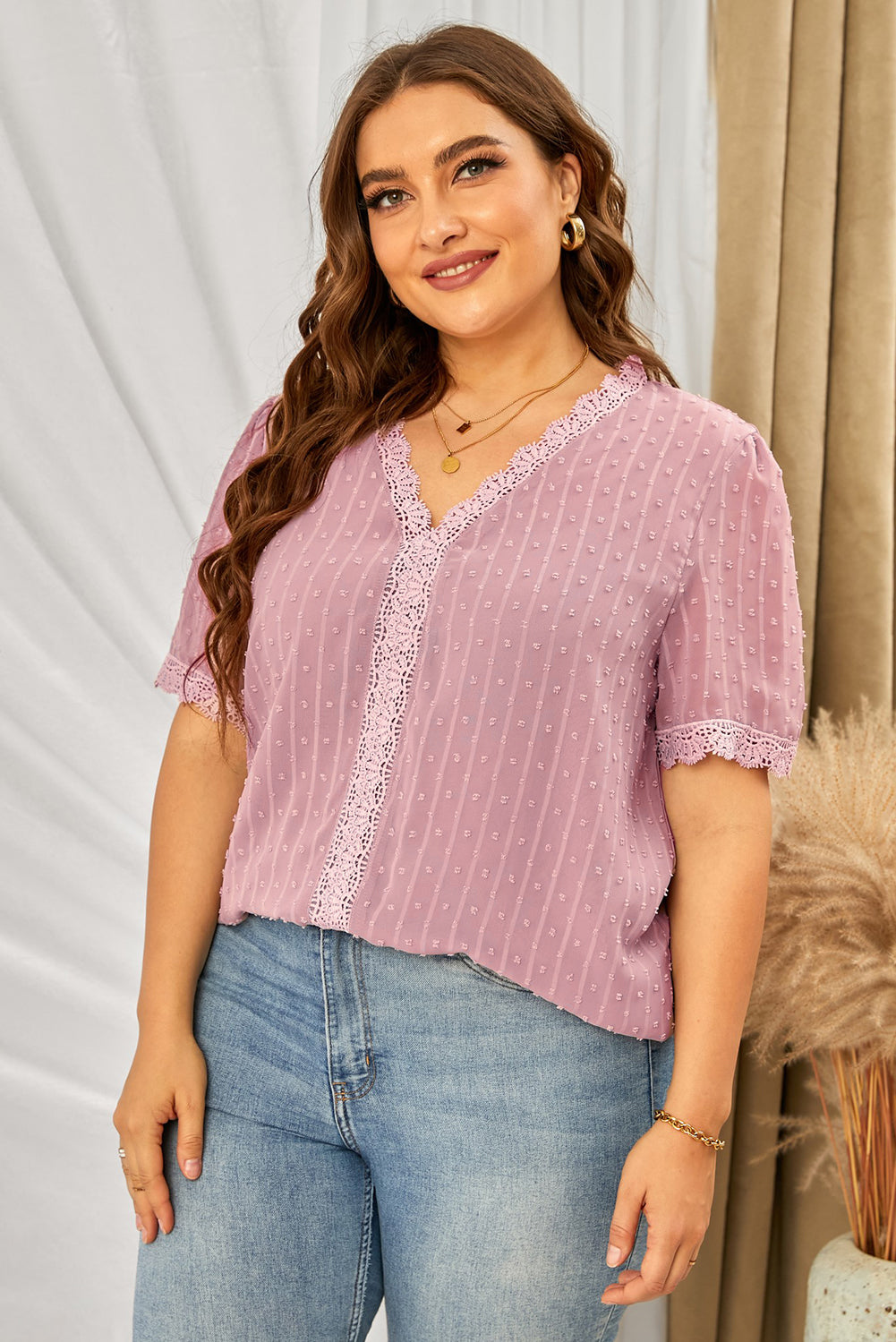 Plus Size Swiss Dot Spliced Lace V-Neck Blouse 