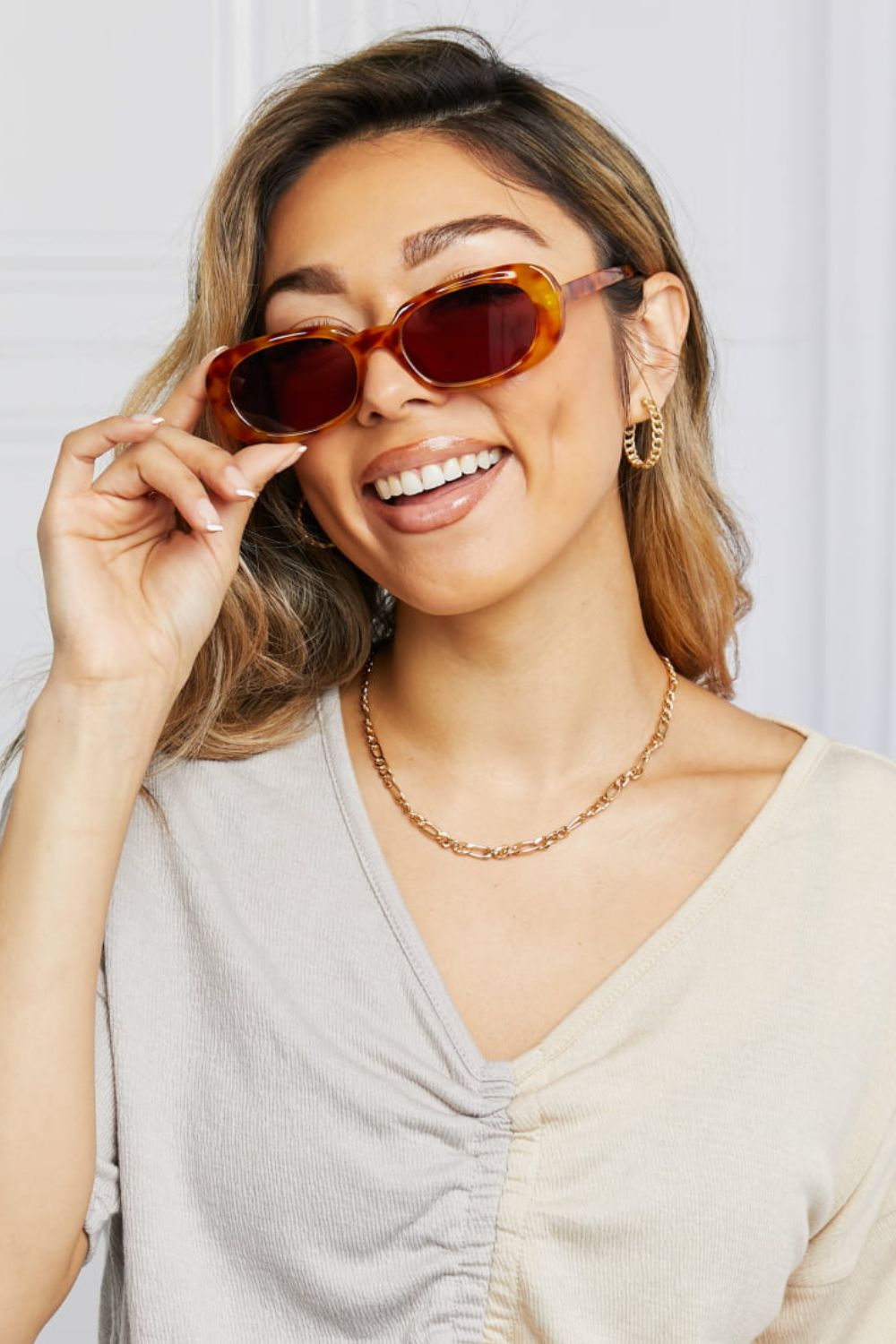 Oval Full Rim Sunglasses 