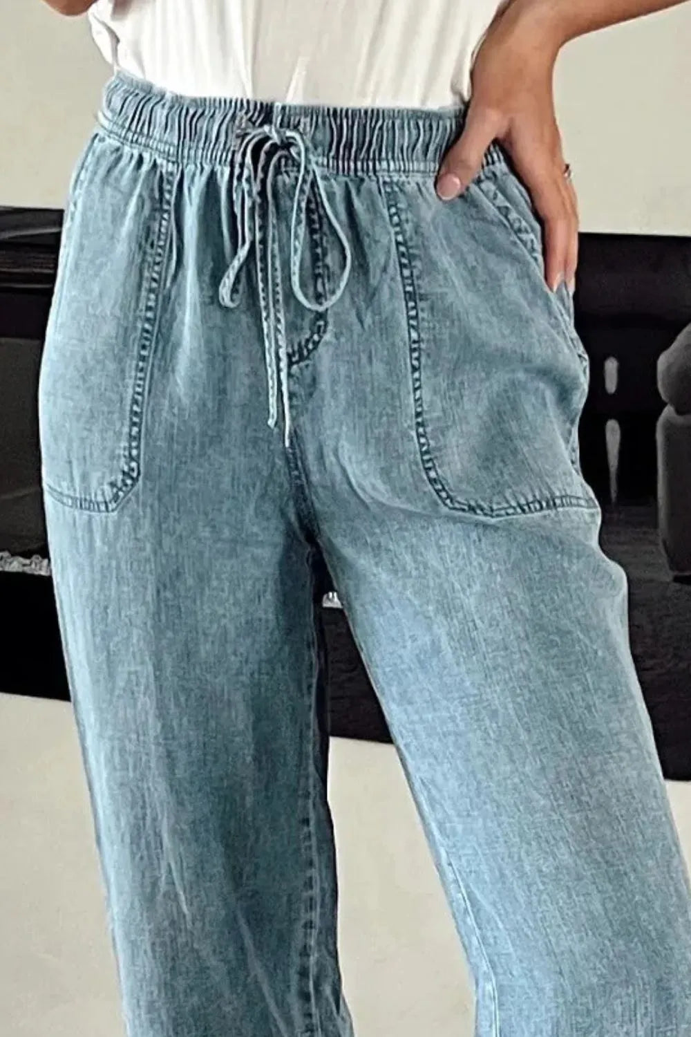 Drawstring High Waist Jeans with Pockets 