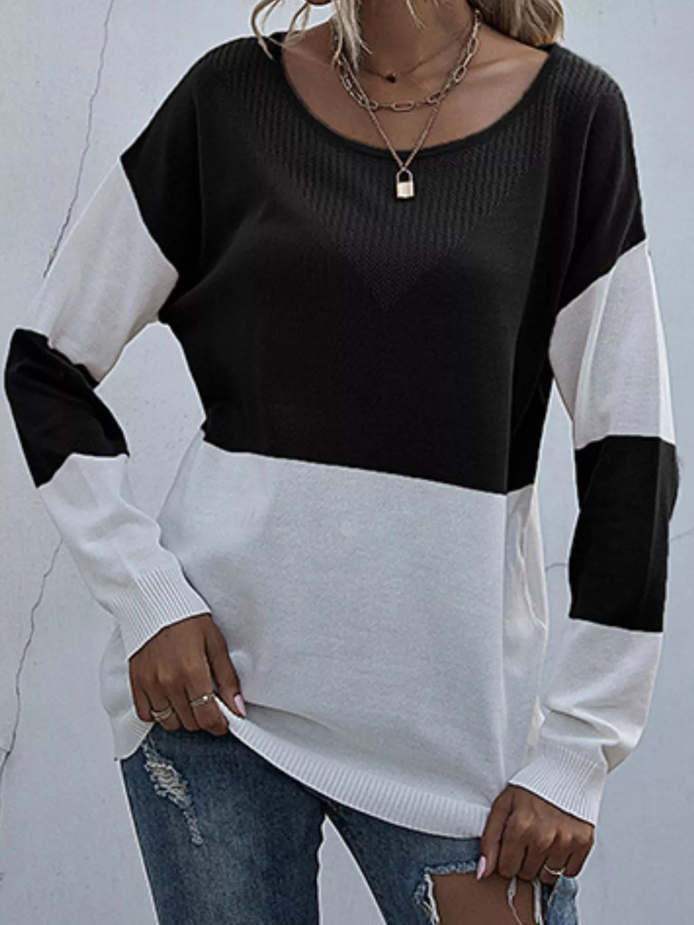 Color Block Round Neck Sweater 