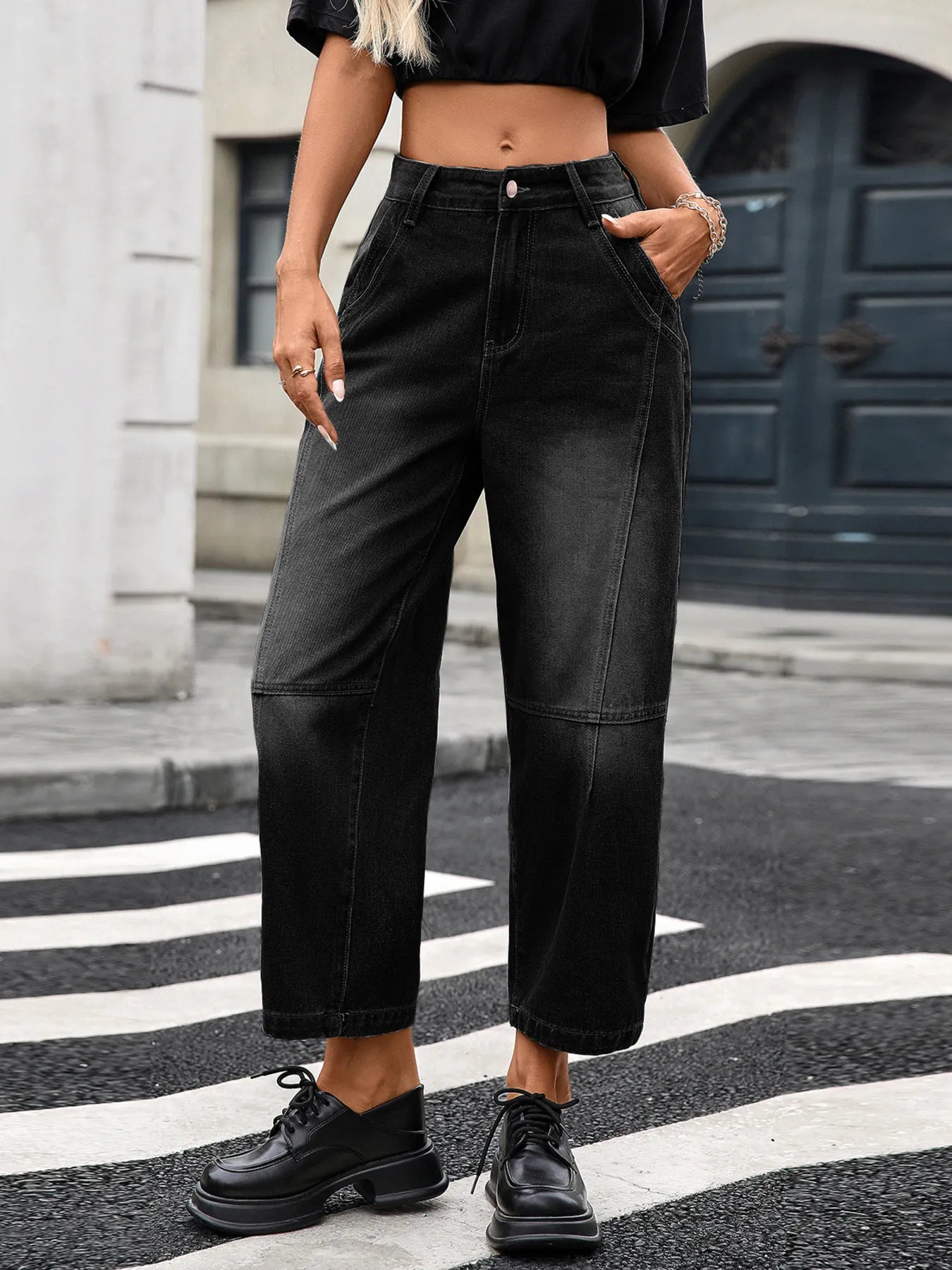 Wide Leg Jeans with Pockets 