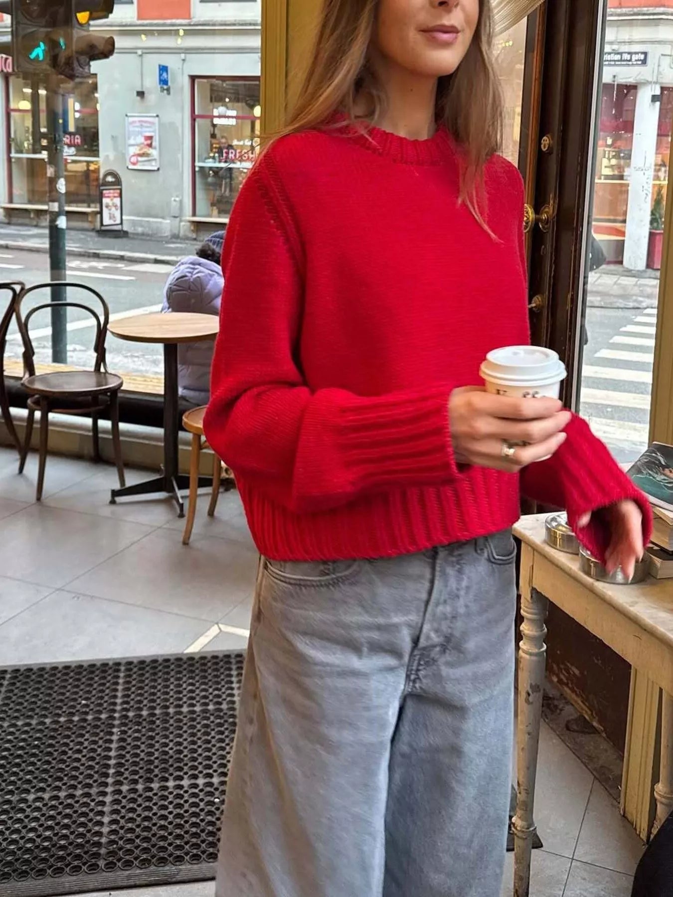 Ribbed Round Neck Sweater 