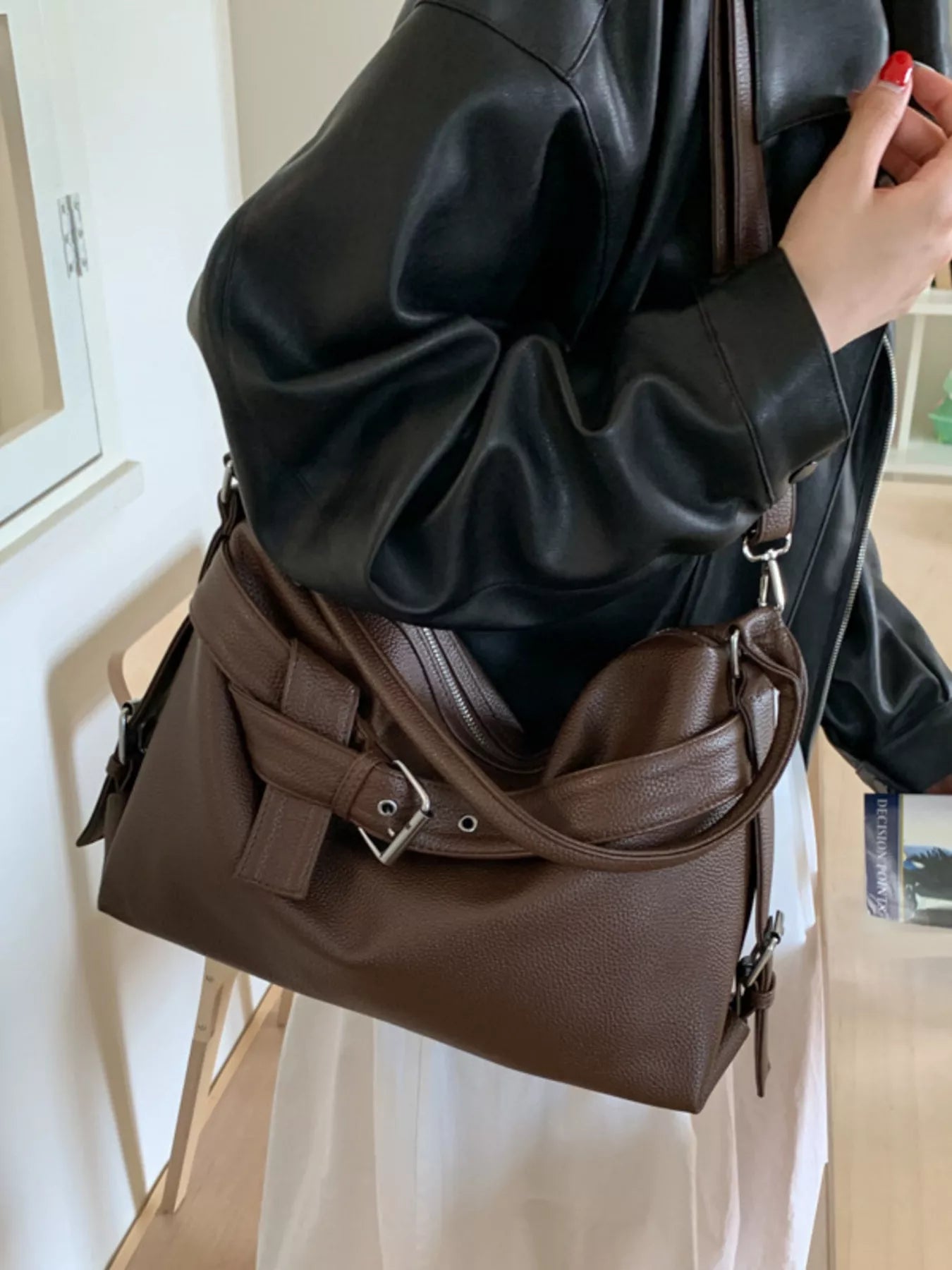 Decor Buckle Leather Shoulder Bag 