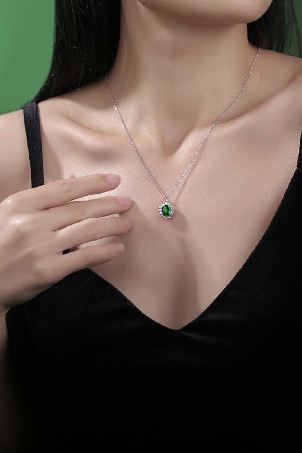 1.5 Carat Lab-Grown Emerald 925 Sterling Silver Necklace 