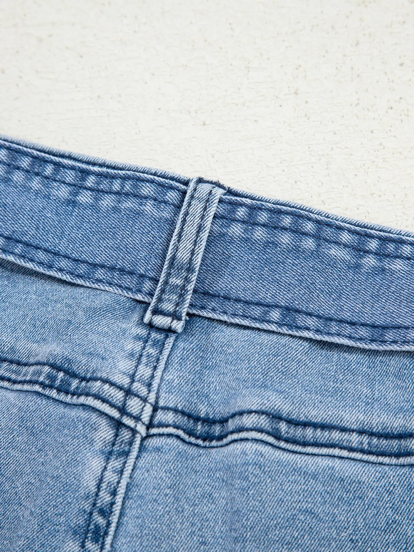 High Waisted Wide Leg Belted Jeans 