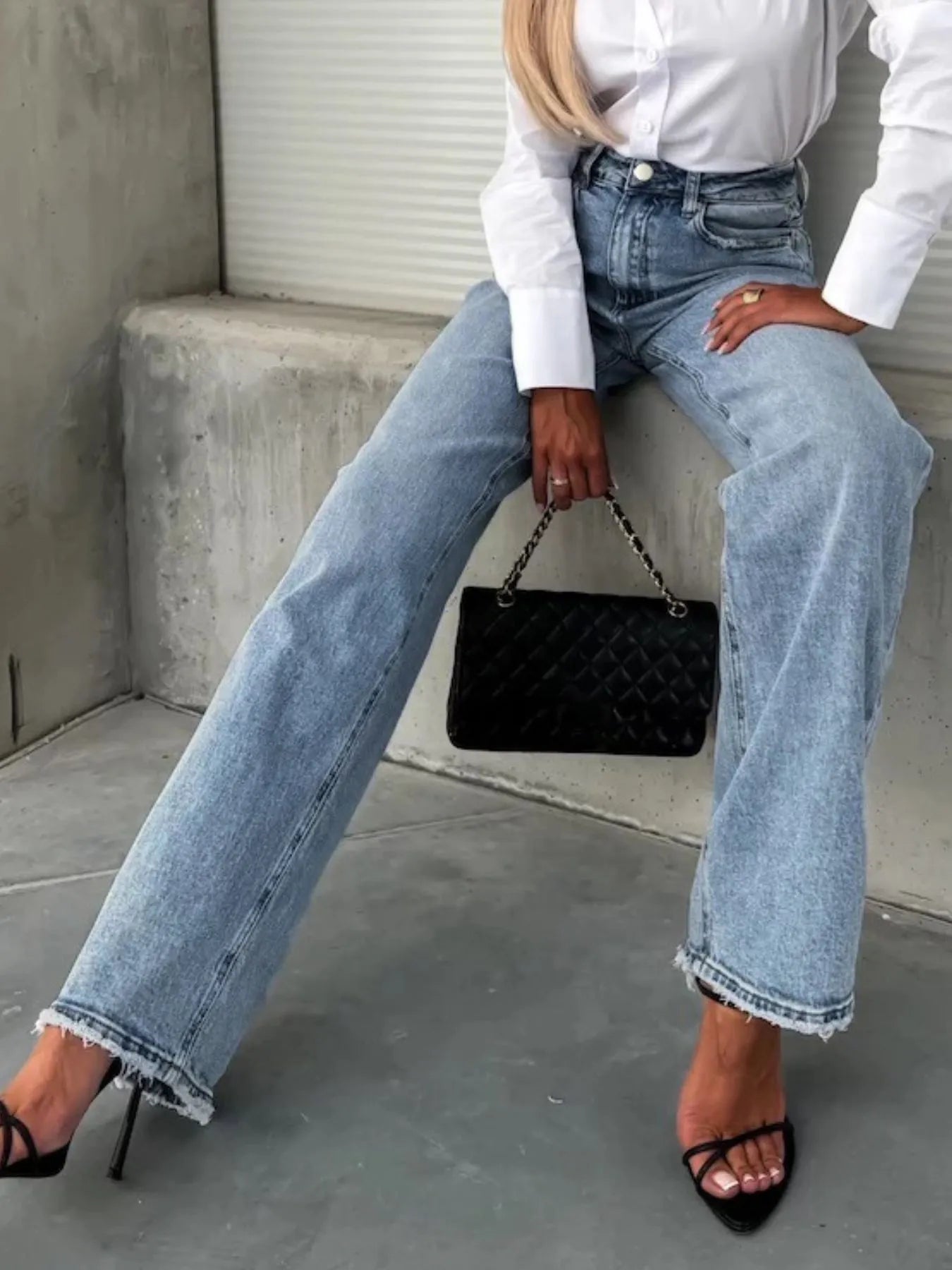 High-Waist Wash Raw Hem Jeans 