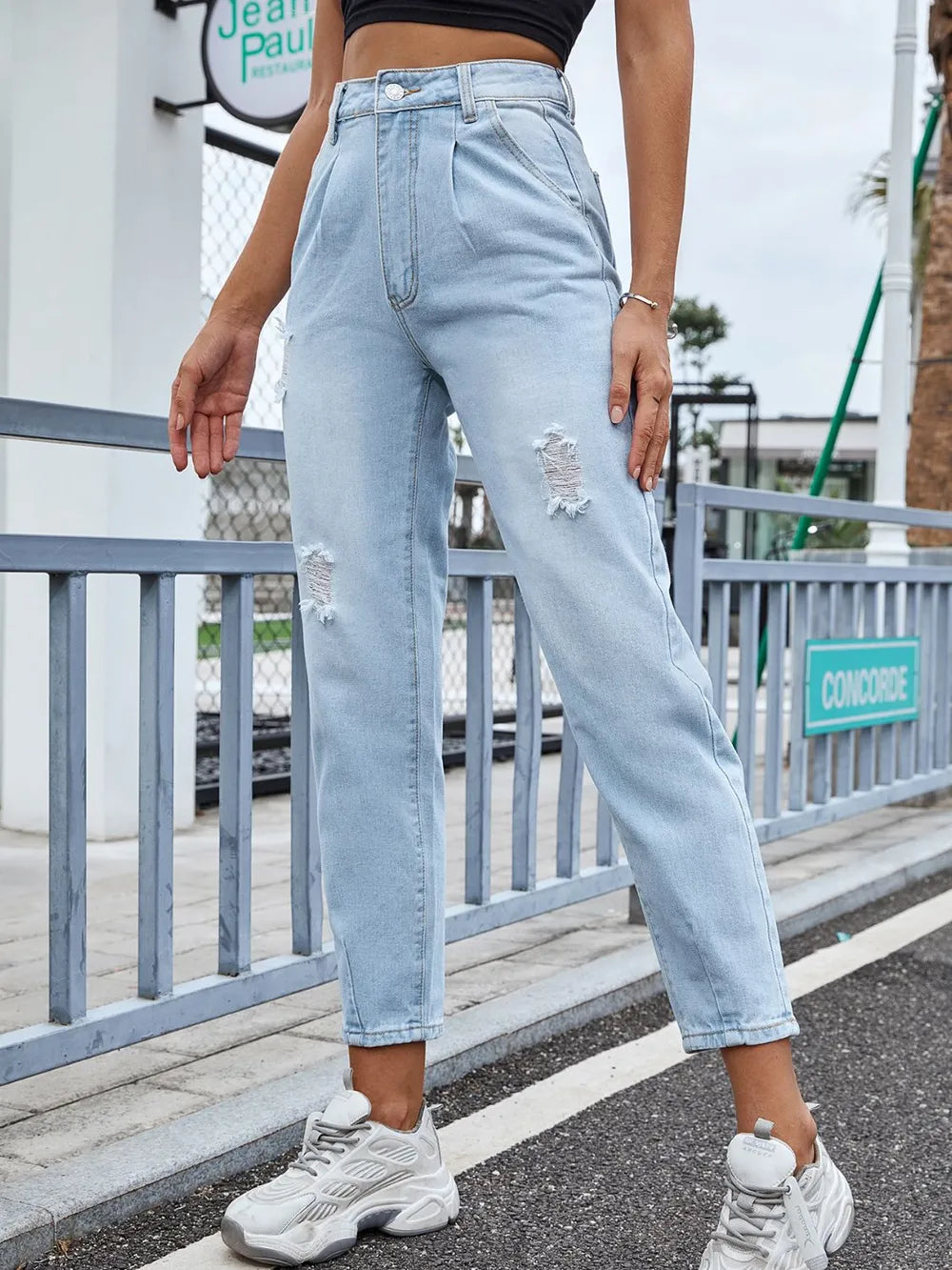 Distressed Straight Jeans with Pockets 