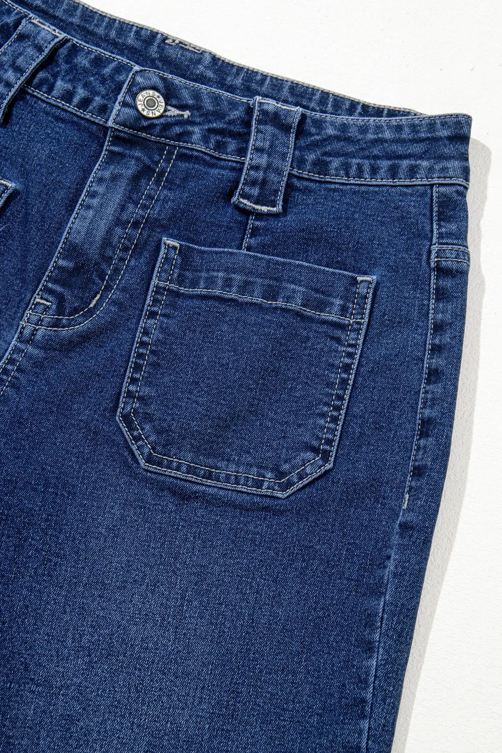 Wide Leg Pocketed High Waist Jeans 
