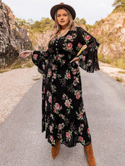 Plus Size Floral Flare Sleeve Dress 
