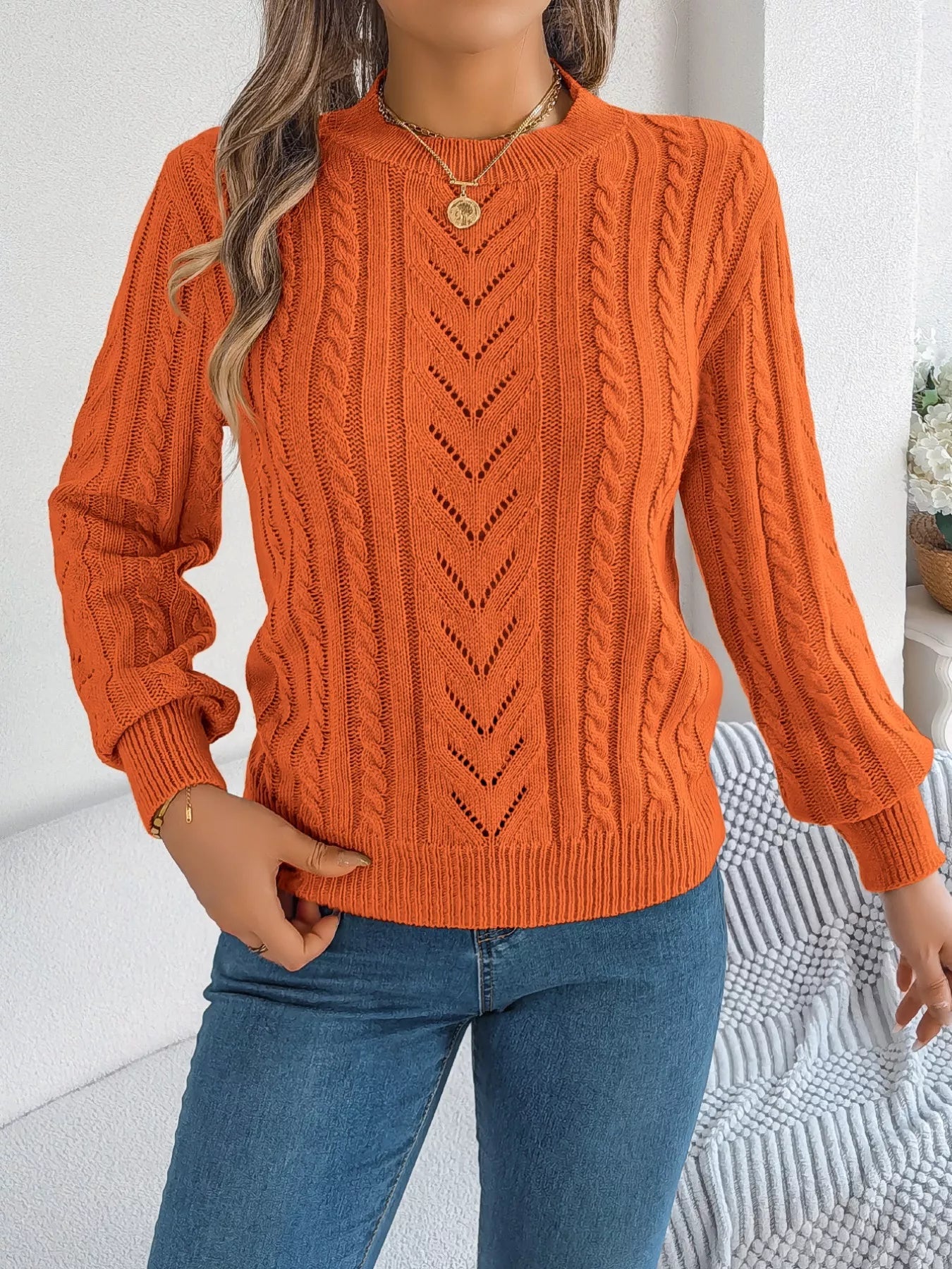 Cable-Knit Round Neck Sweater 