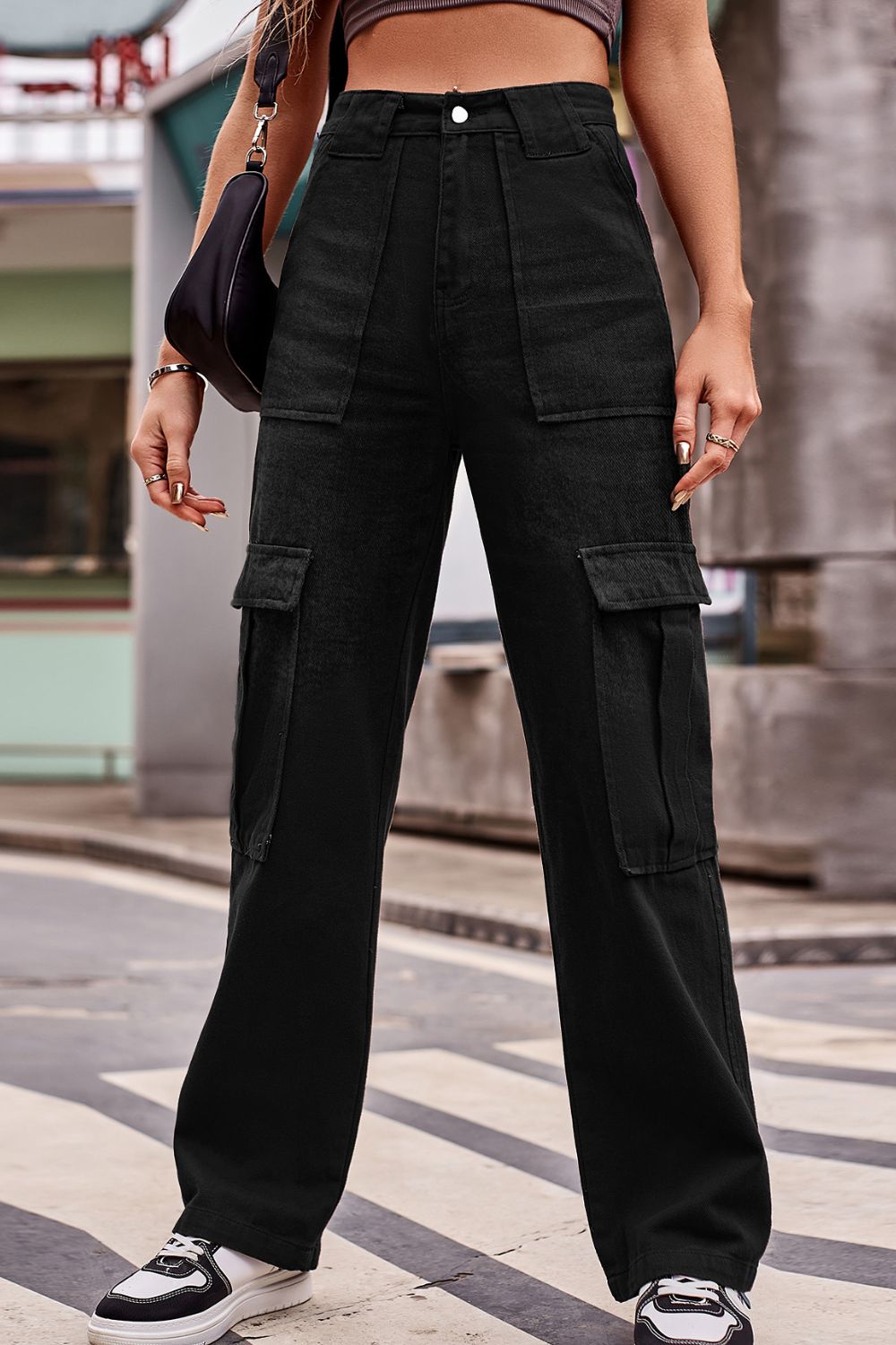 Buttoned High Waist Loose Fit Jeans 