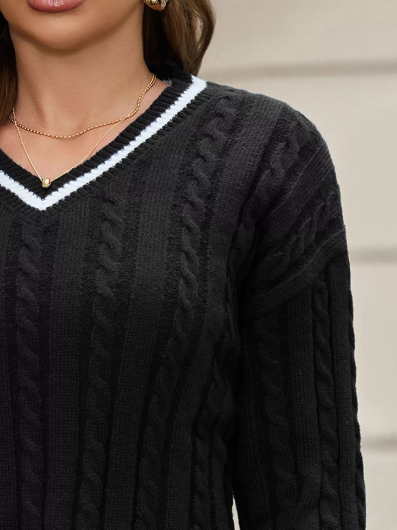 Classic Cable Knit V-Neck Sweater 
