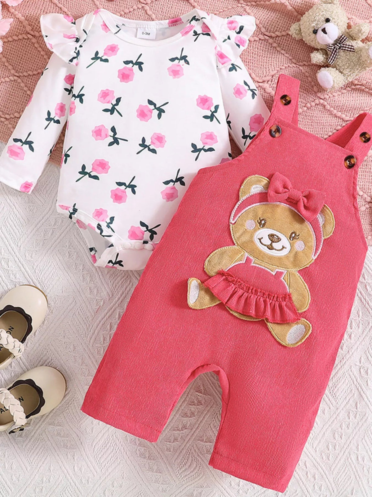 Children's Floral Print Ruffle Trim Bodysuit & Bear Applique Overalls Set 