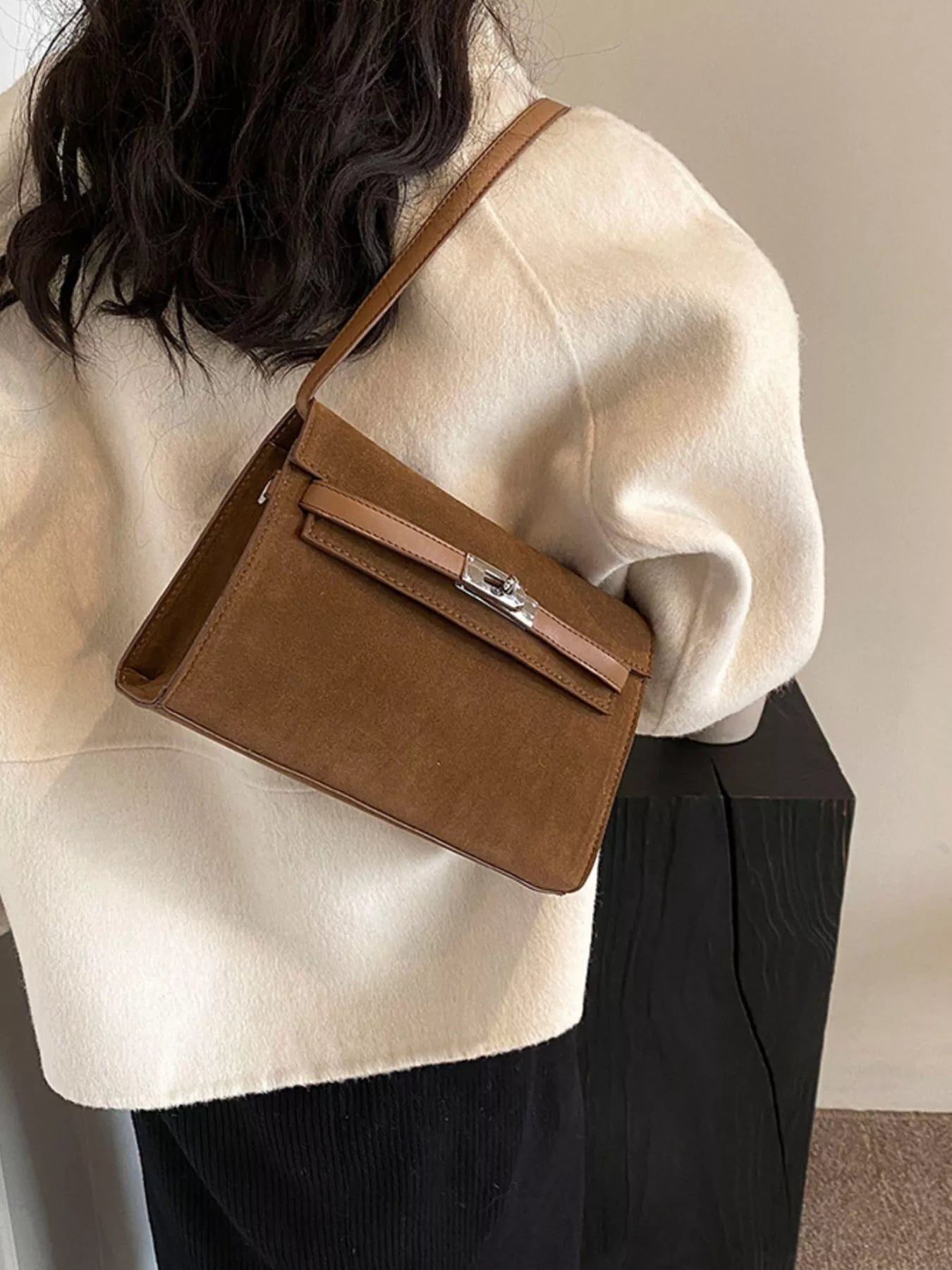 Solid Color Buckle Shoulder Bag 