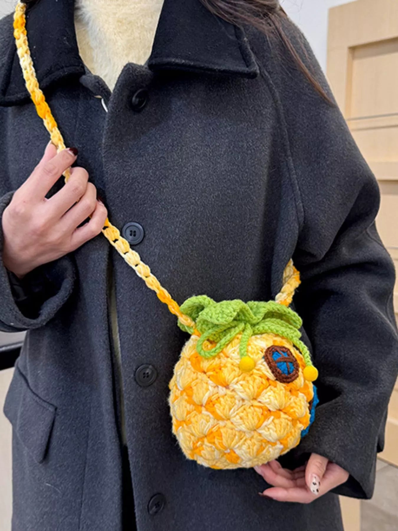 Pineapple Shaped Knitted Crossbody Bag 