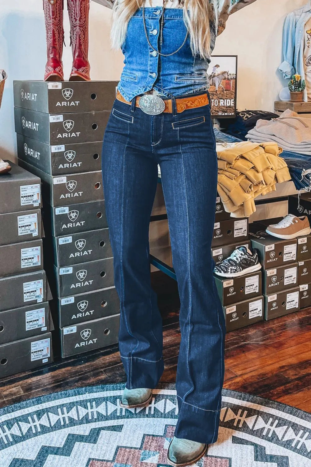 Center Seam Deep Wash Straight Jeans 