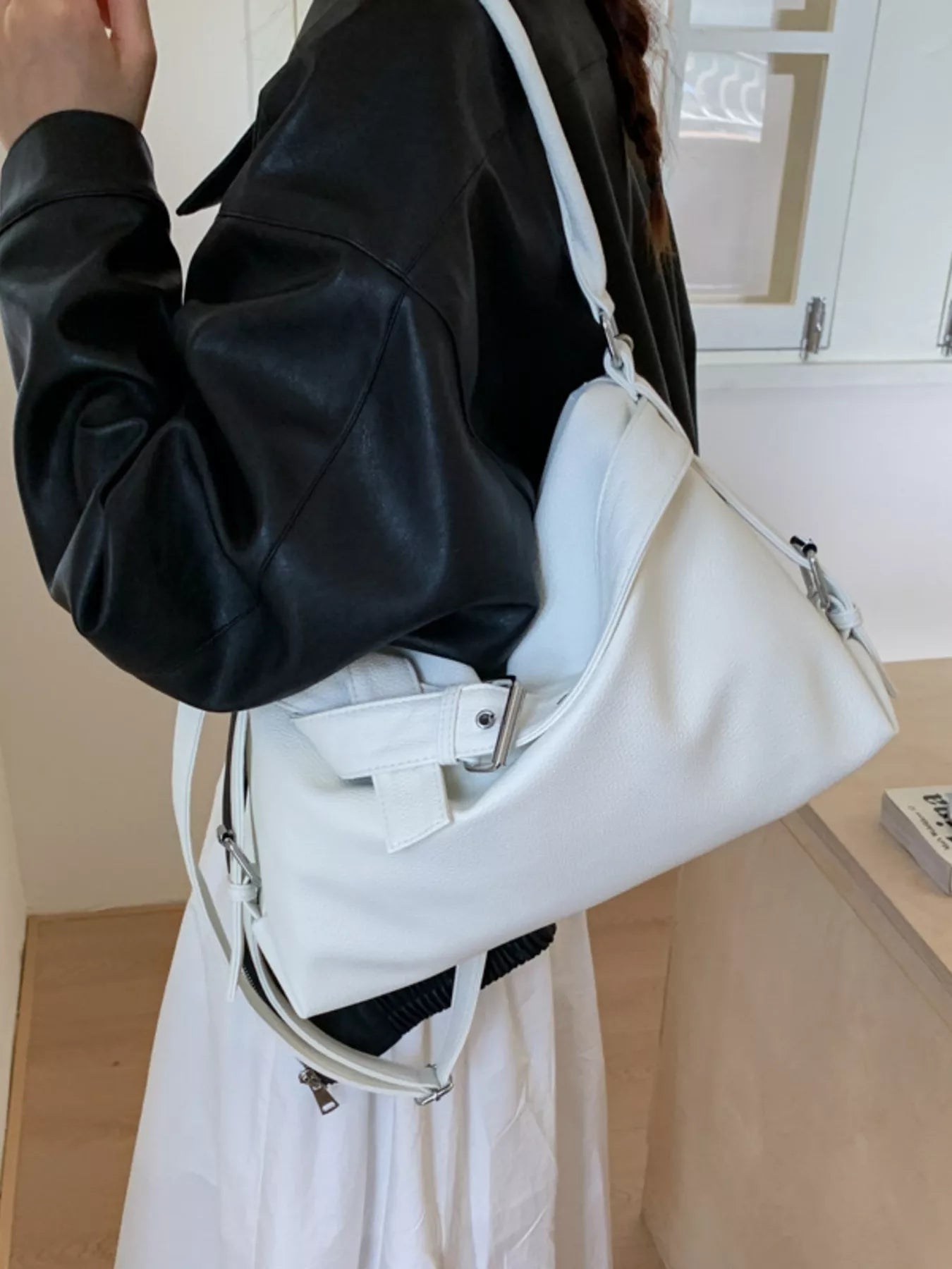 Decor Buckle Leather Shoulder Bag 