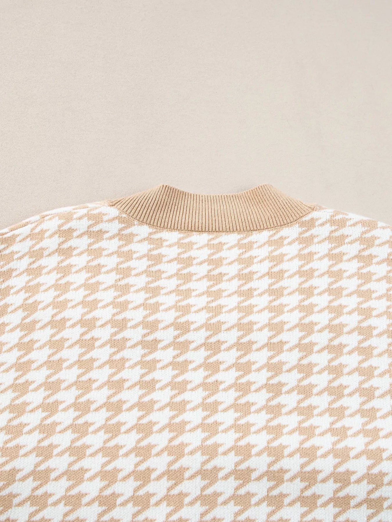 Contrast Edge Metal Button Slim Cardigan with Pockets 