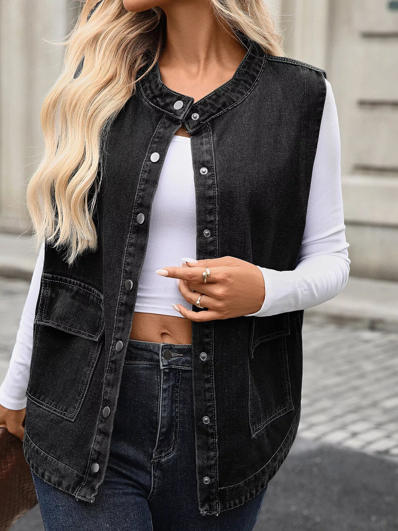 Snap Down Sleeveless Denim Jacket 
