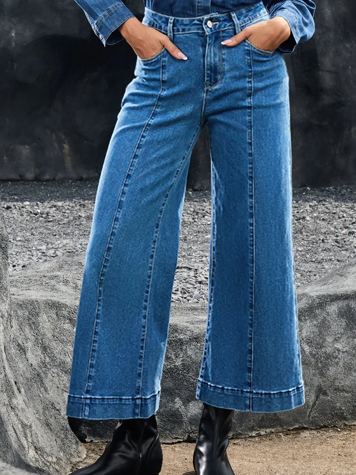 Seam Detail Flared Bottom Ankle Length Jeans 