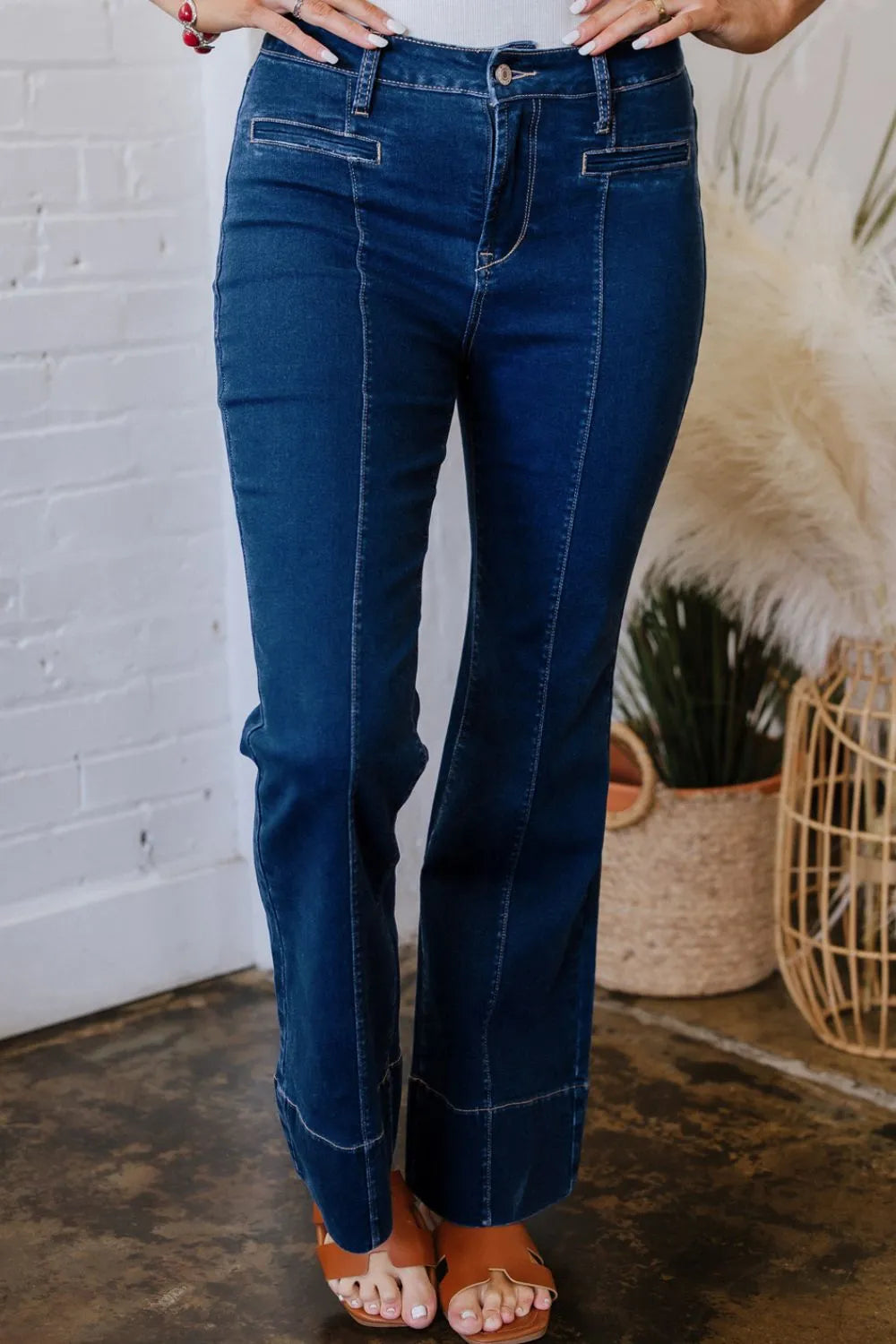Center Seam Deep Wash Straight Jeans 