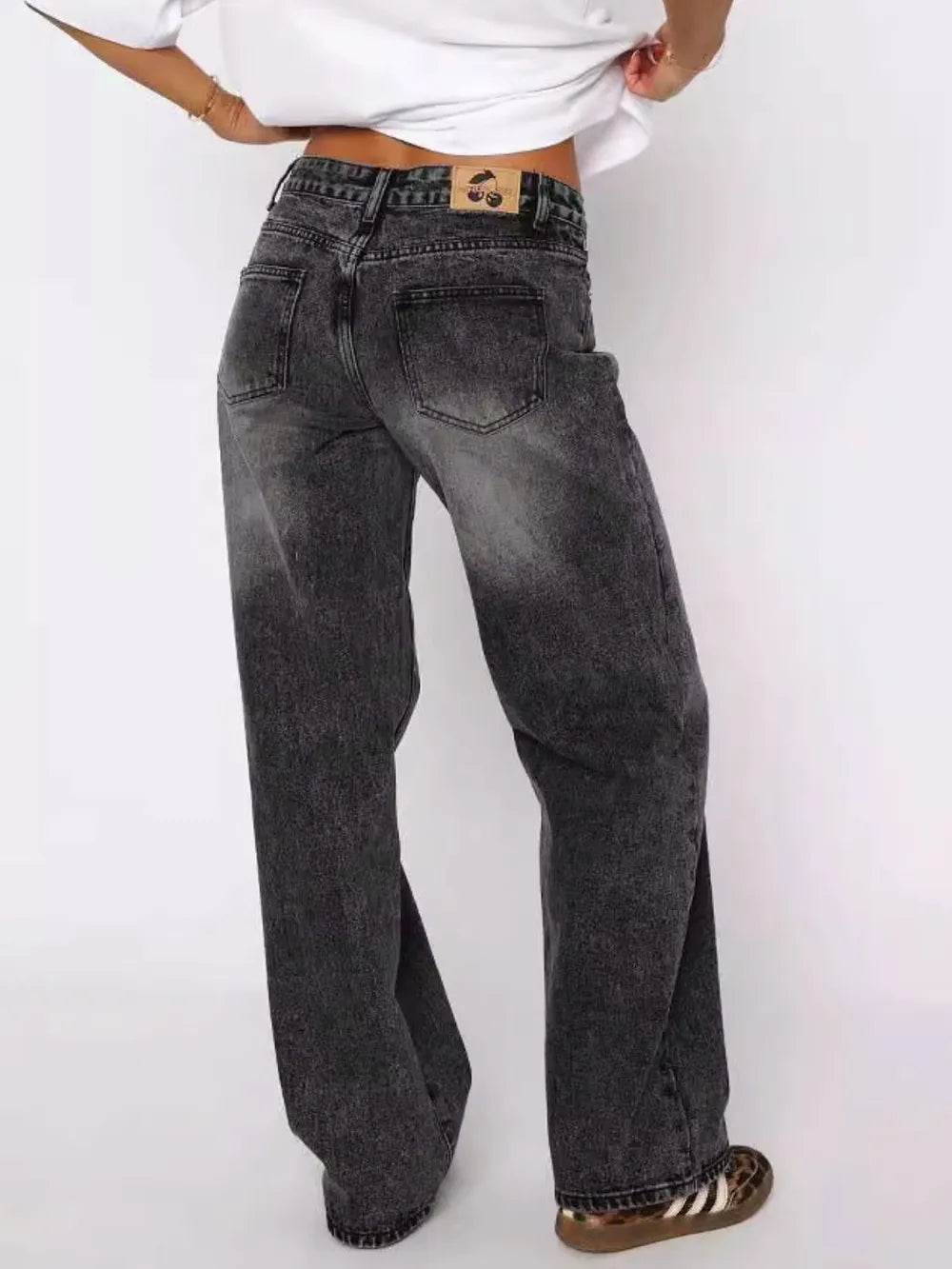 Wide Leg Jeans with Pockets 