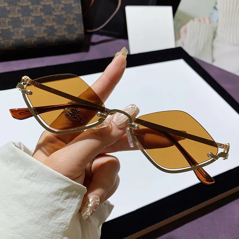 Cat Eye Sunglasses with Gold Metal Frame 
