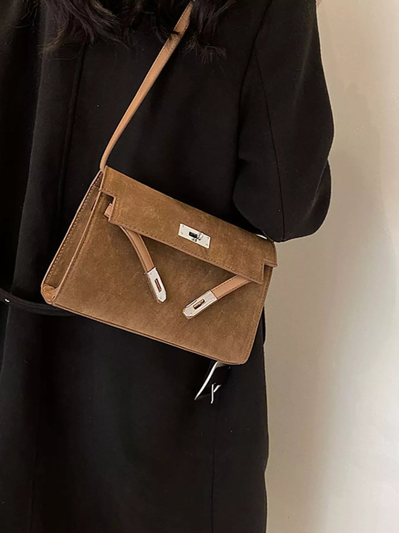Solid Color Buckle Shoulder Bag 