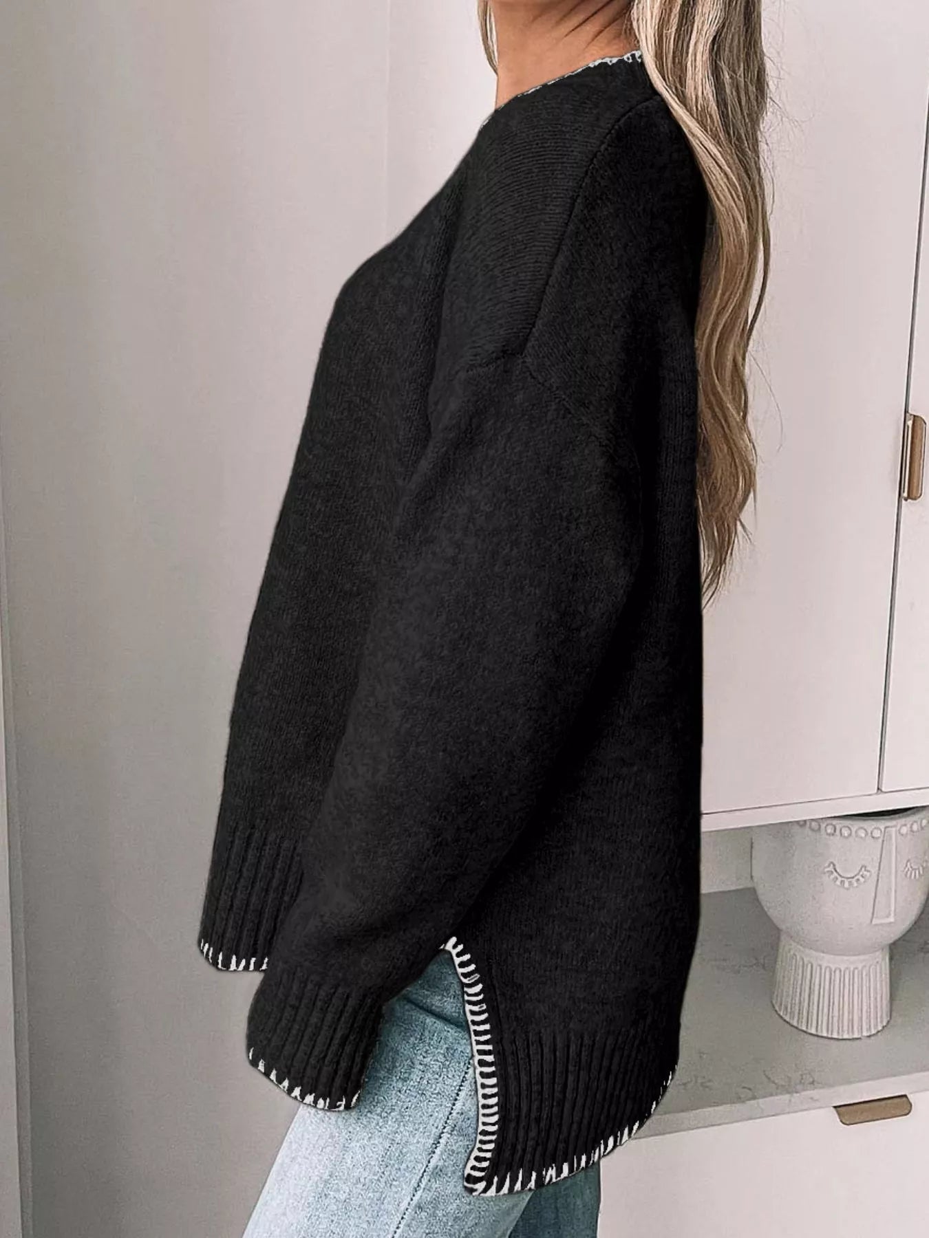 Slit Contrast Trim Round Neck Sweater 