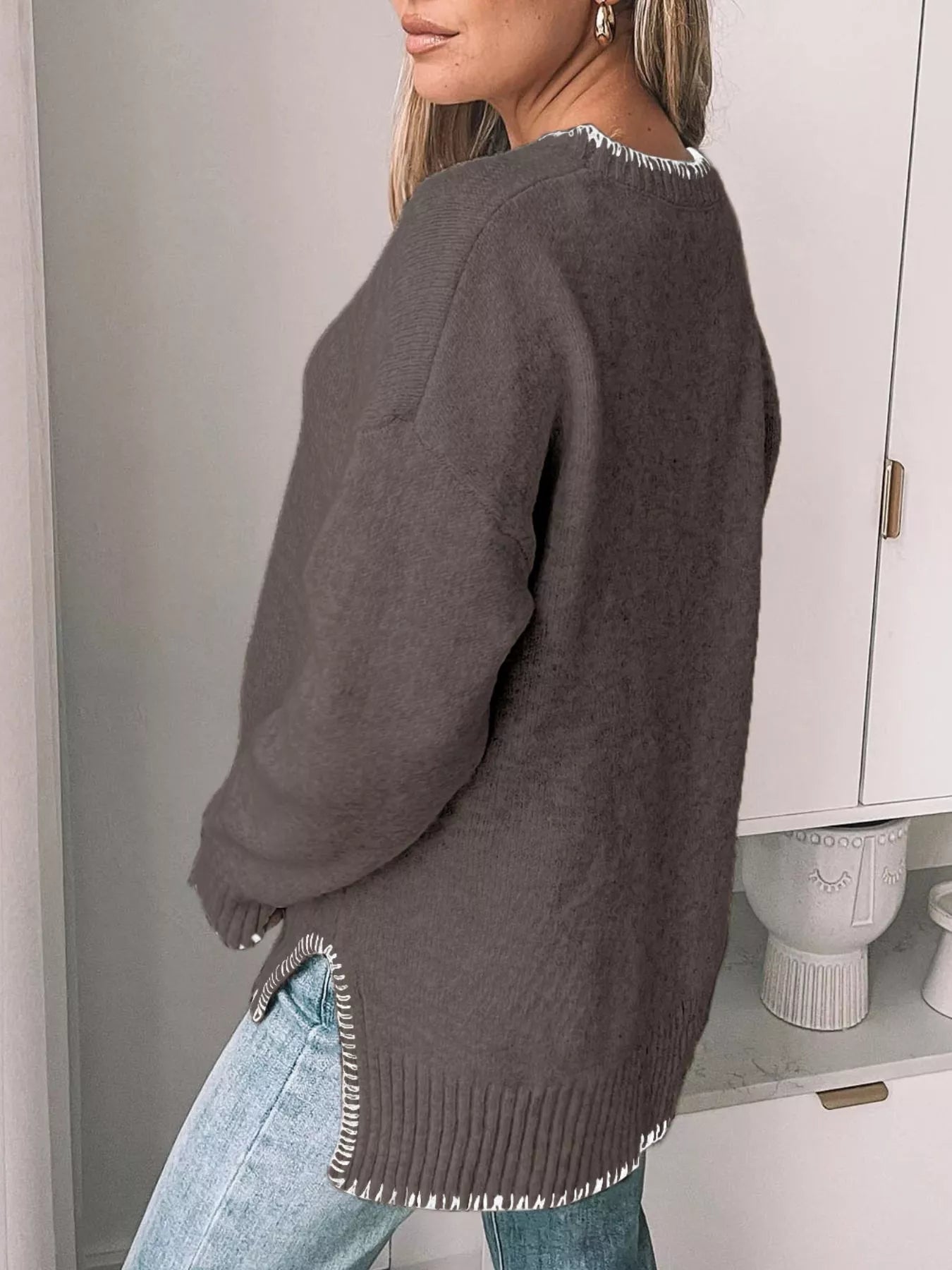 Slit Contrast Trim Round Neck Sweater 