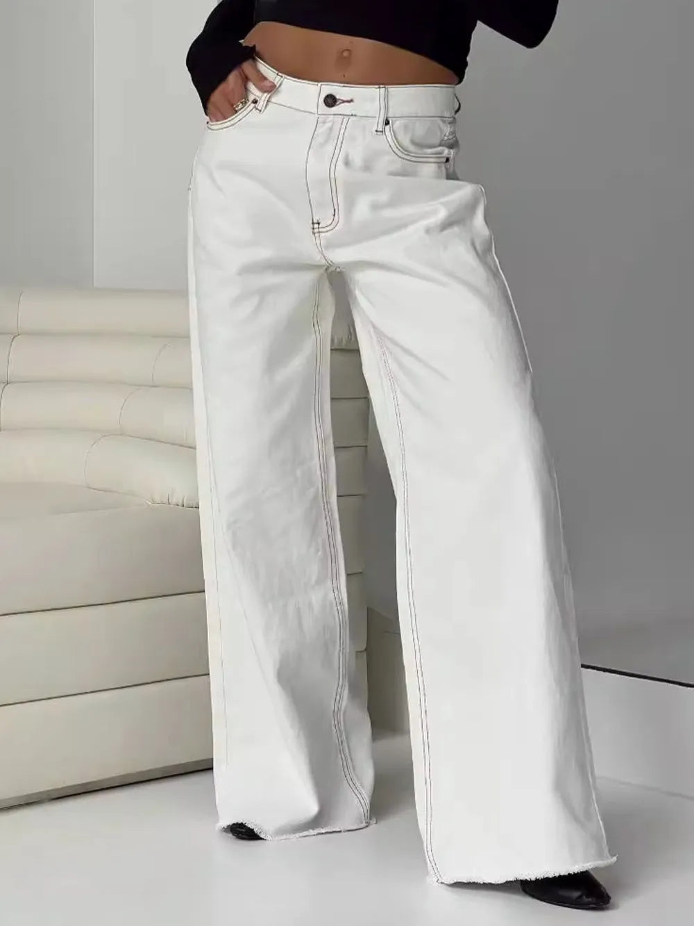 Wide Leg Jeans with Pockets 