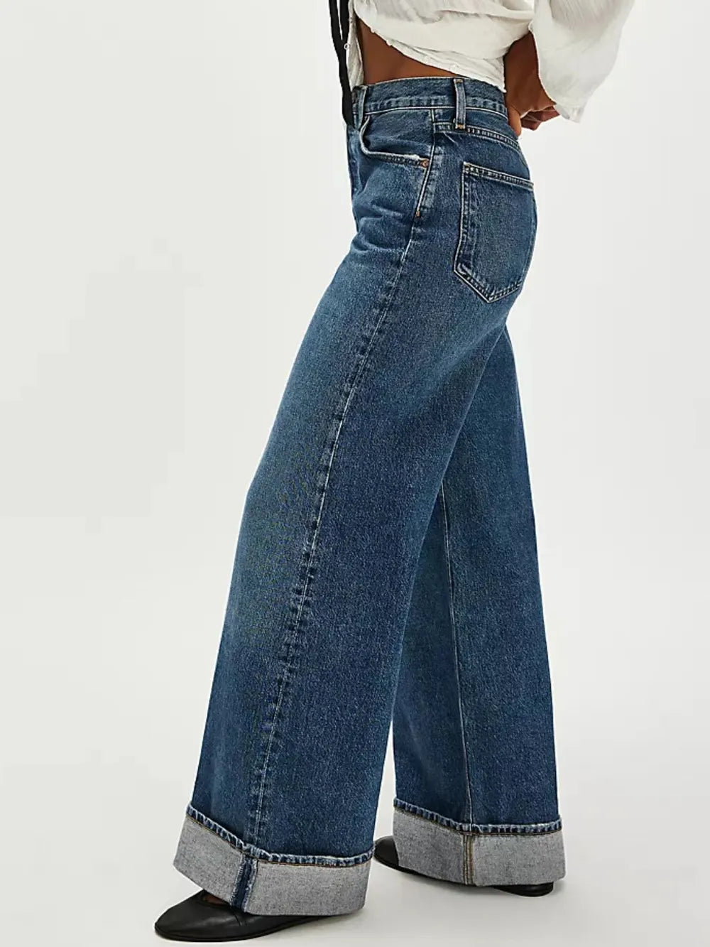 Cuffed Jeans with Pockets 