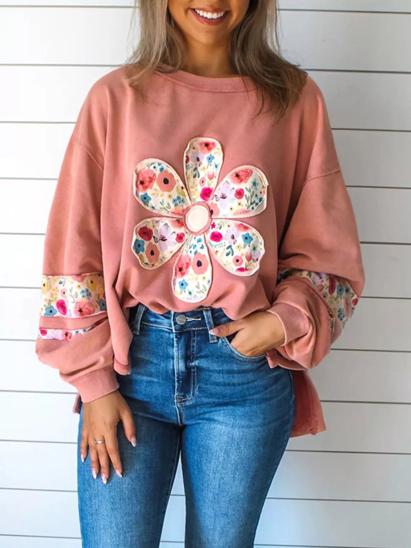 Plus Size Floral Applique Drop Shoulder Sweatshirt 