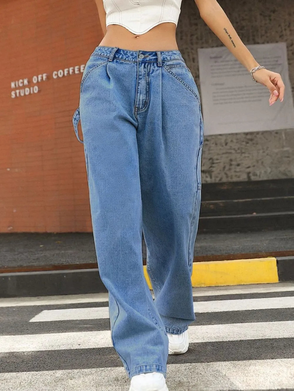 Wide Leg Jeans with Pockets 