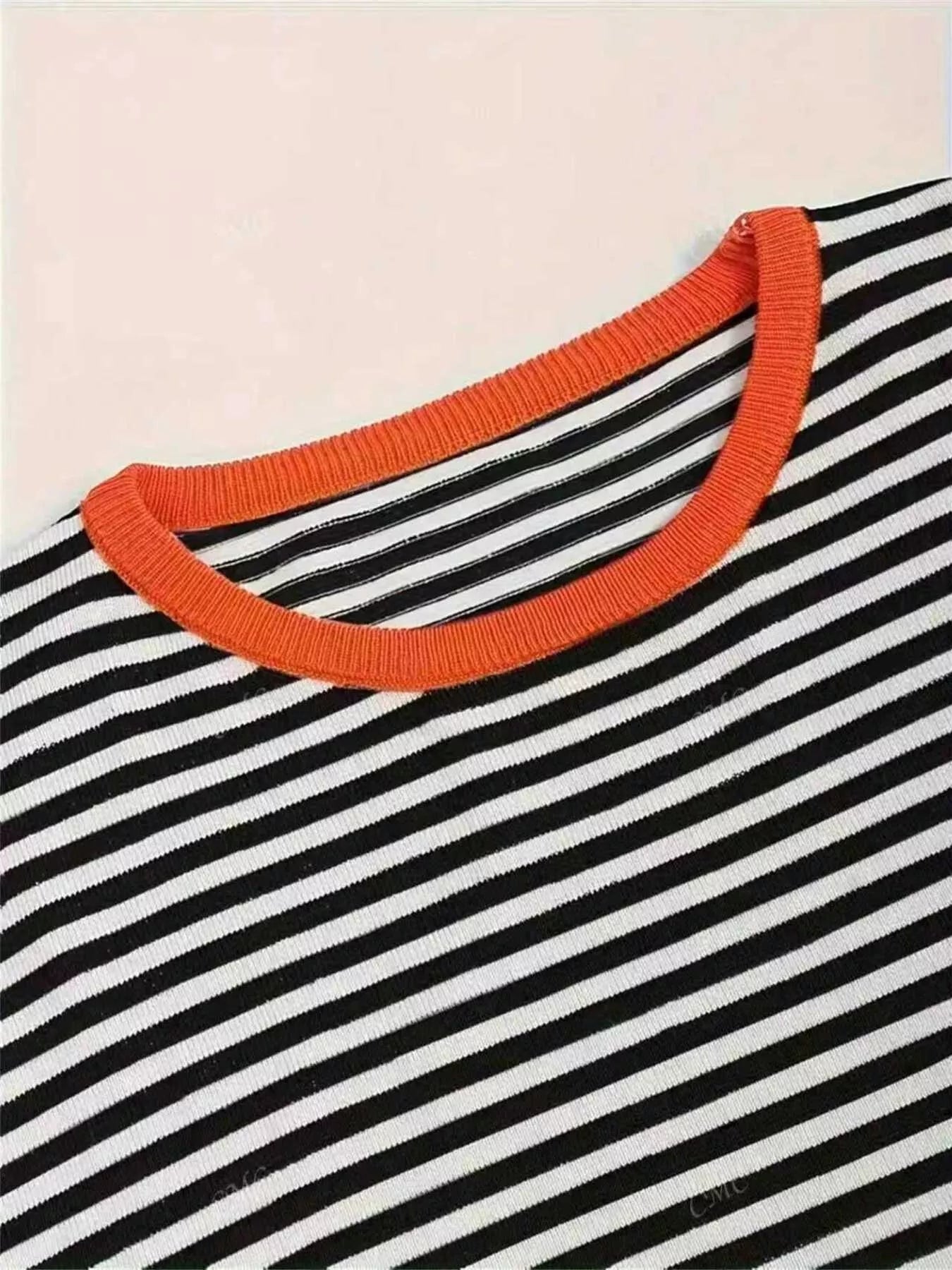 Plus Size Contrast Striped Long Sleeve Sweater 
