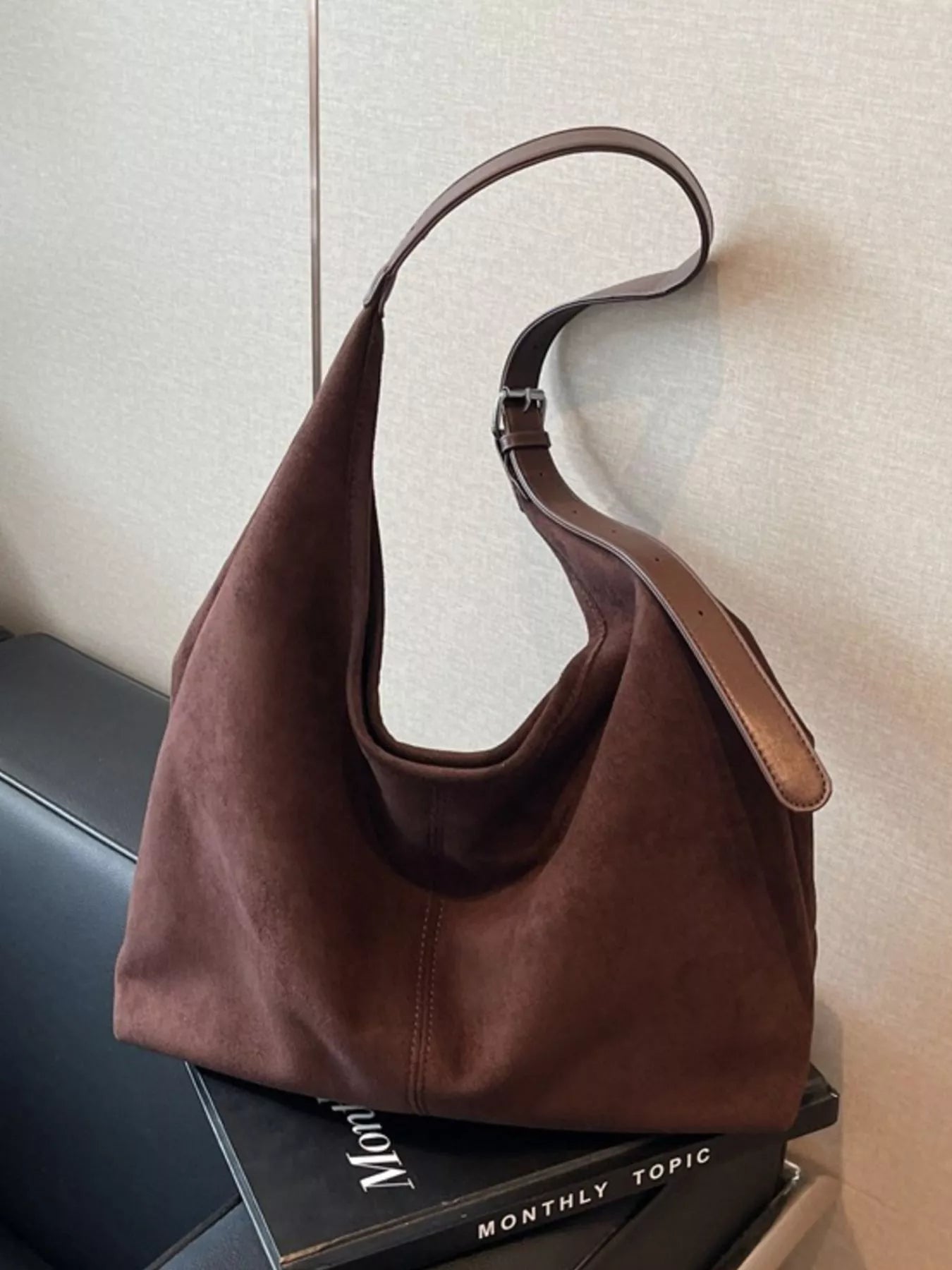 Lightweight Adjustable Strap Handbag 
