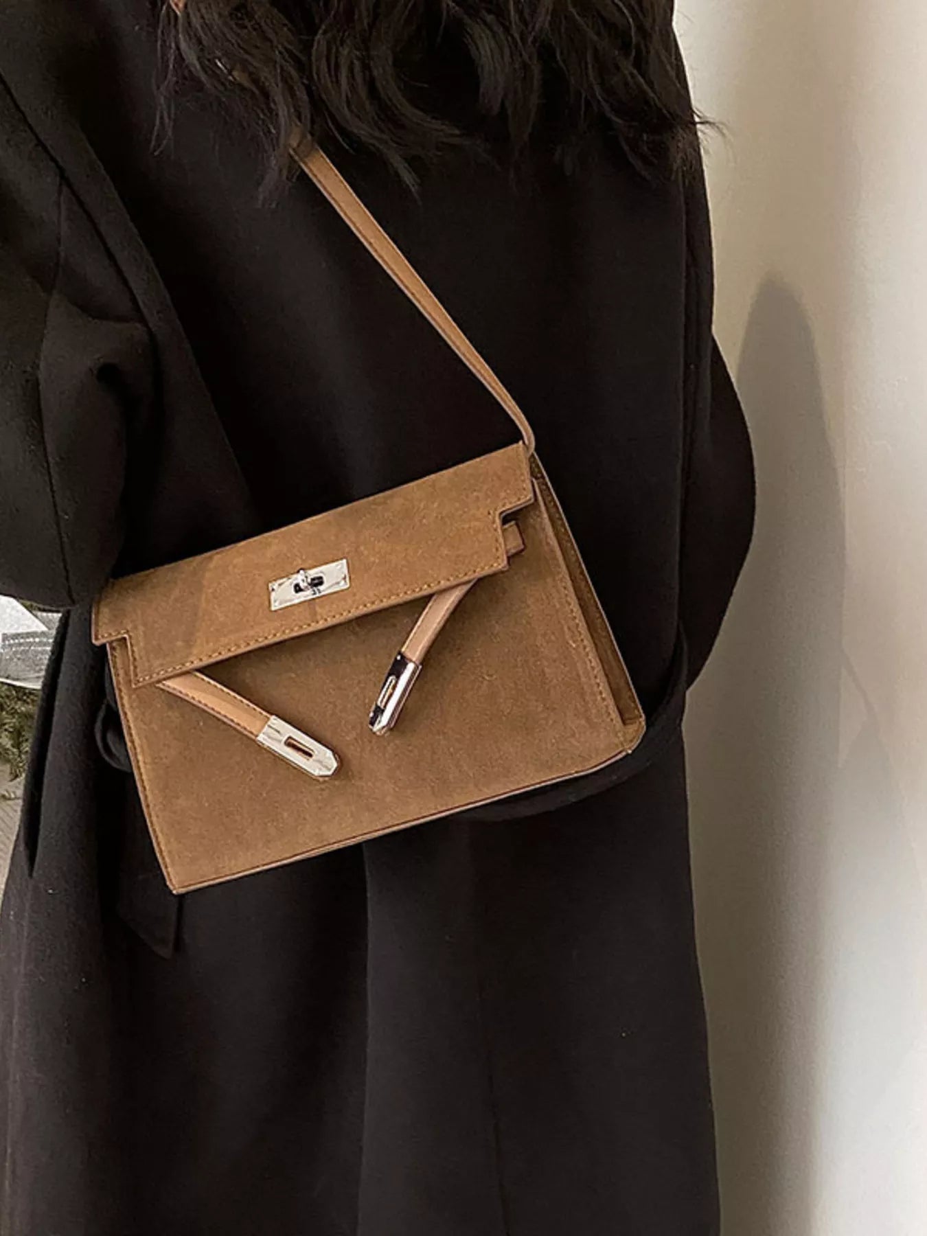 Solid Color Buckle Shoulder Bag 