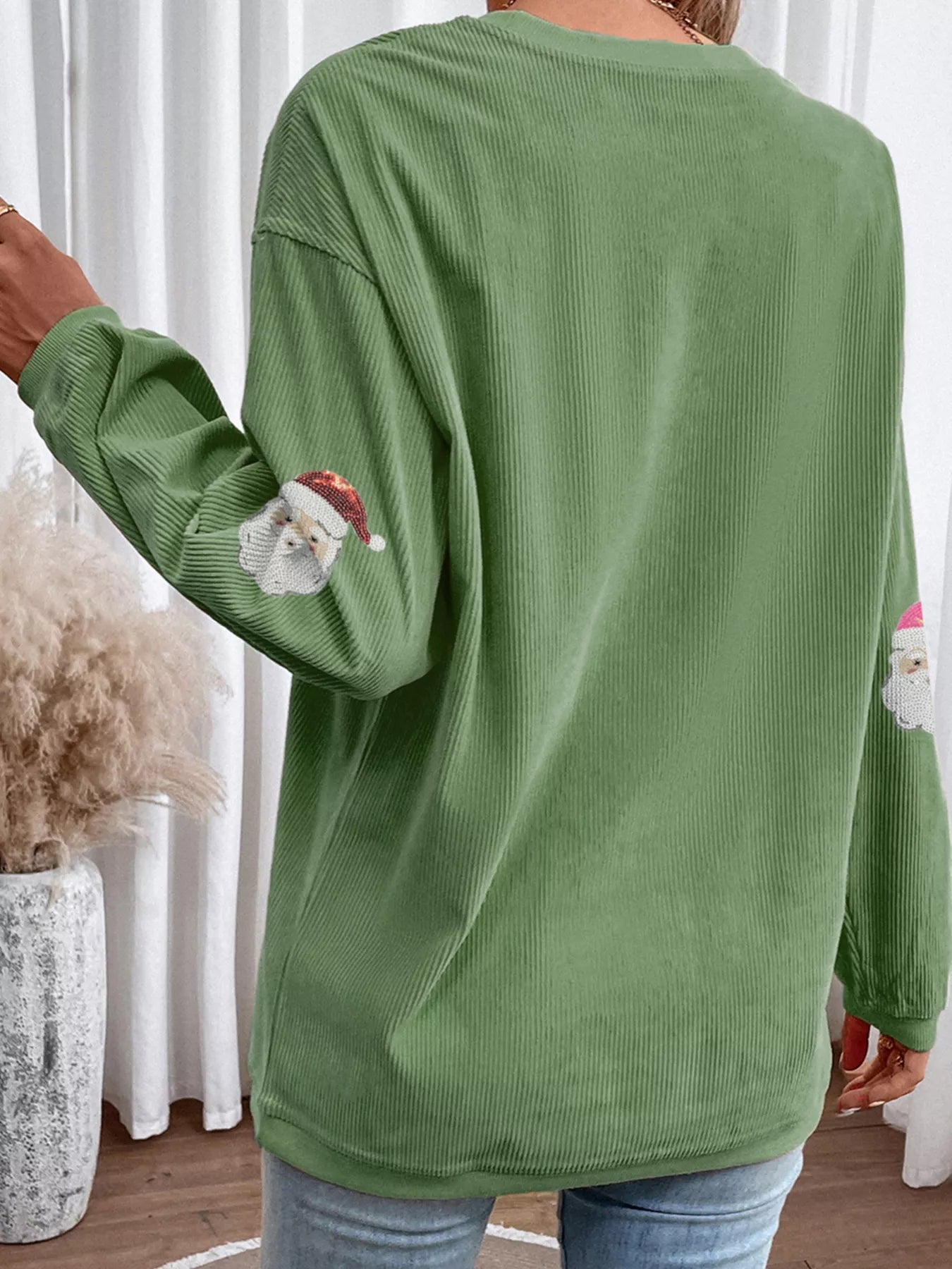 Corded Ribbed Sequin Patched Santa Claus Graphic Sweatshirt 