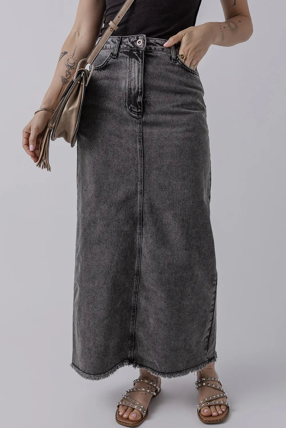 Raw Hem Midi Denim Skirt with Pockets 