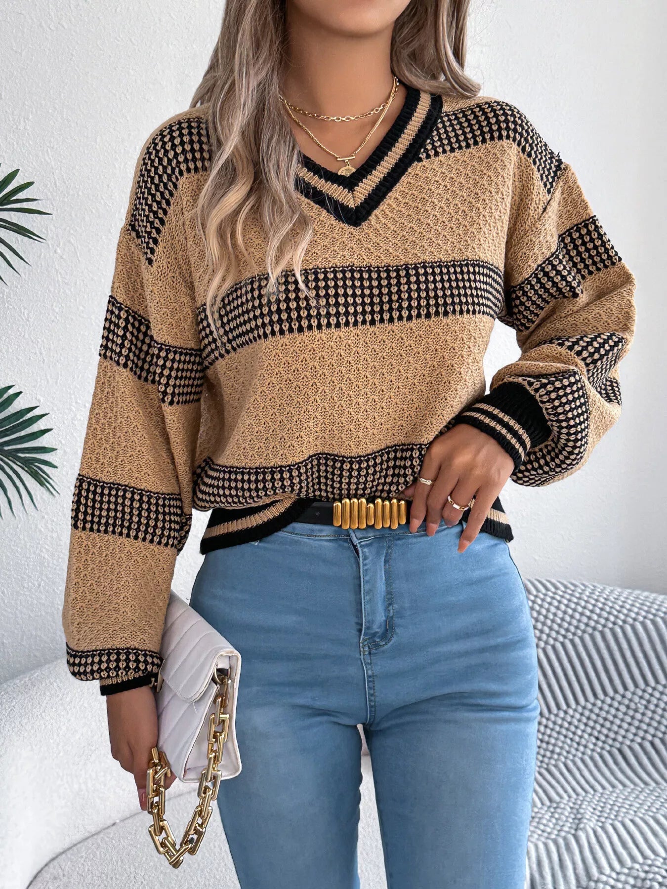 Contrast Striped V-Neck Sweater 