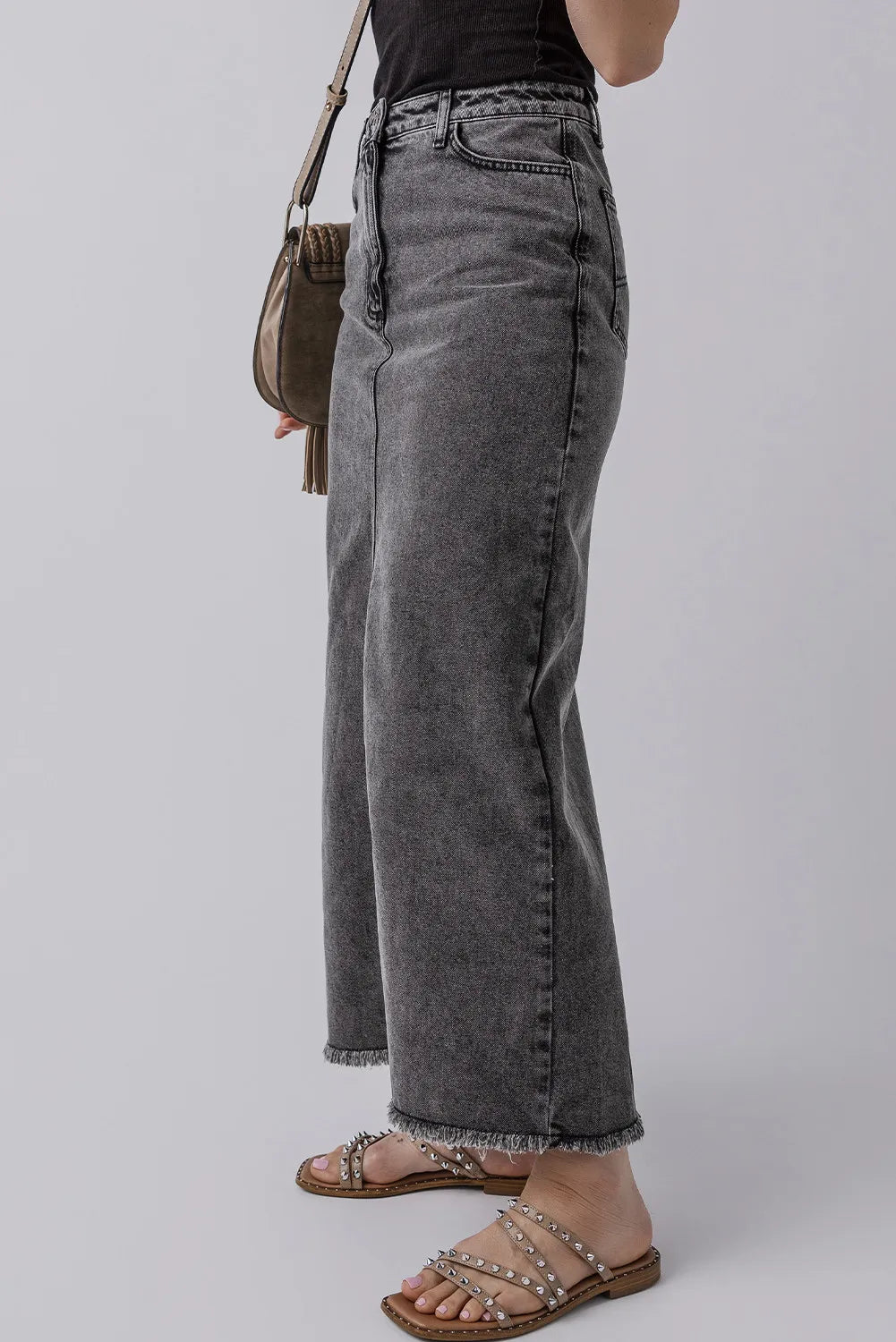 Raw Hem Midi Denim Skirt with Pockets 